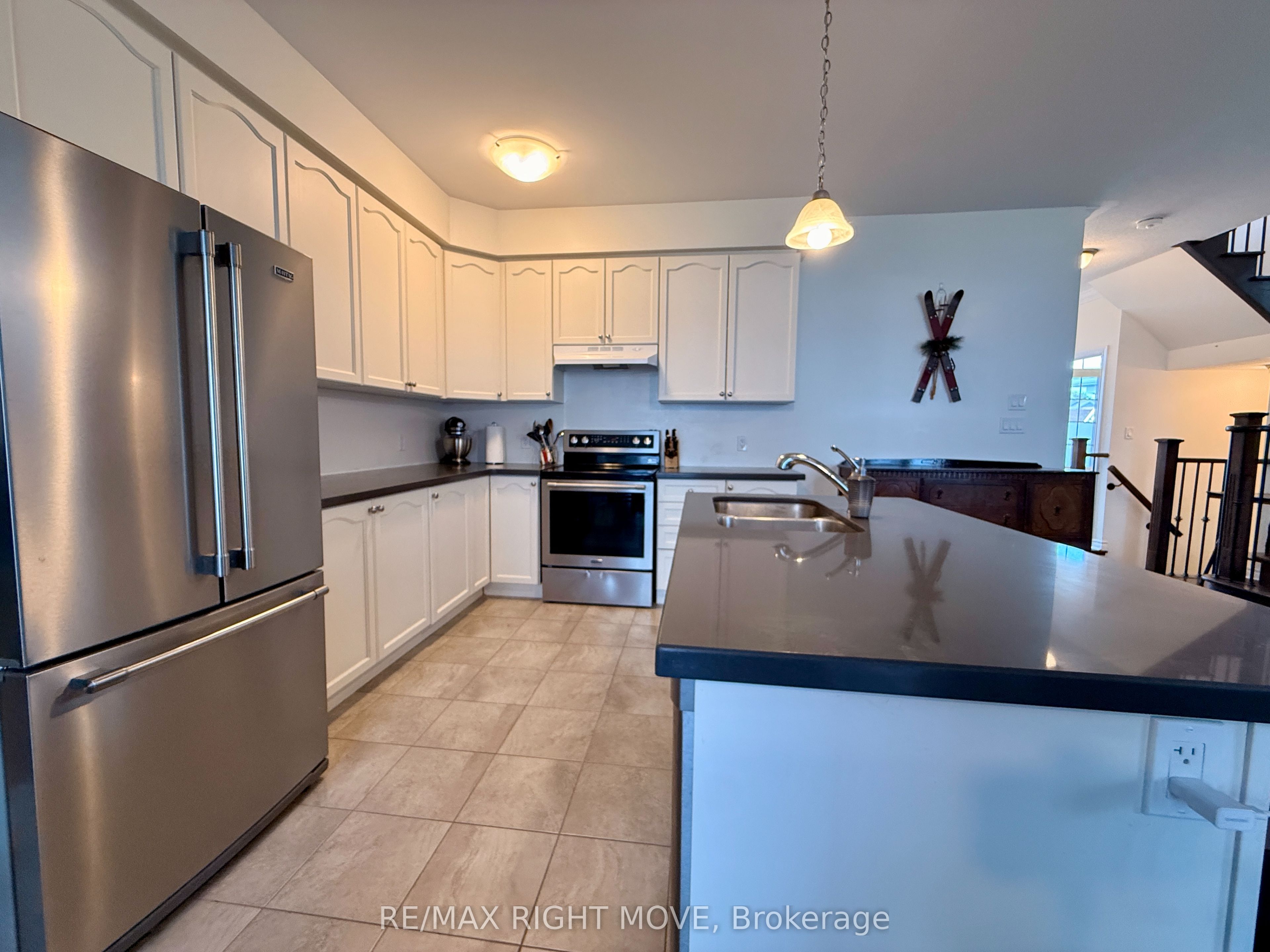 41 Primeau Crescent Property Photo 3