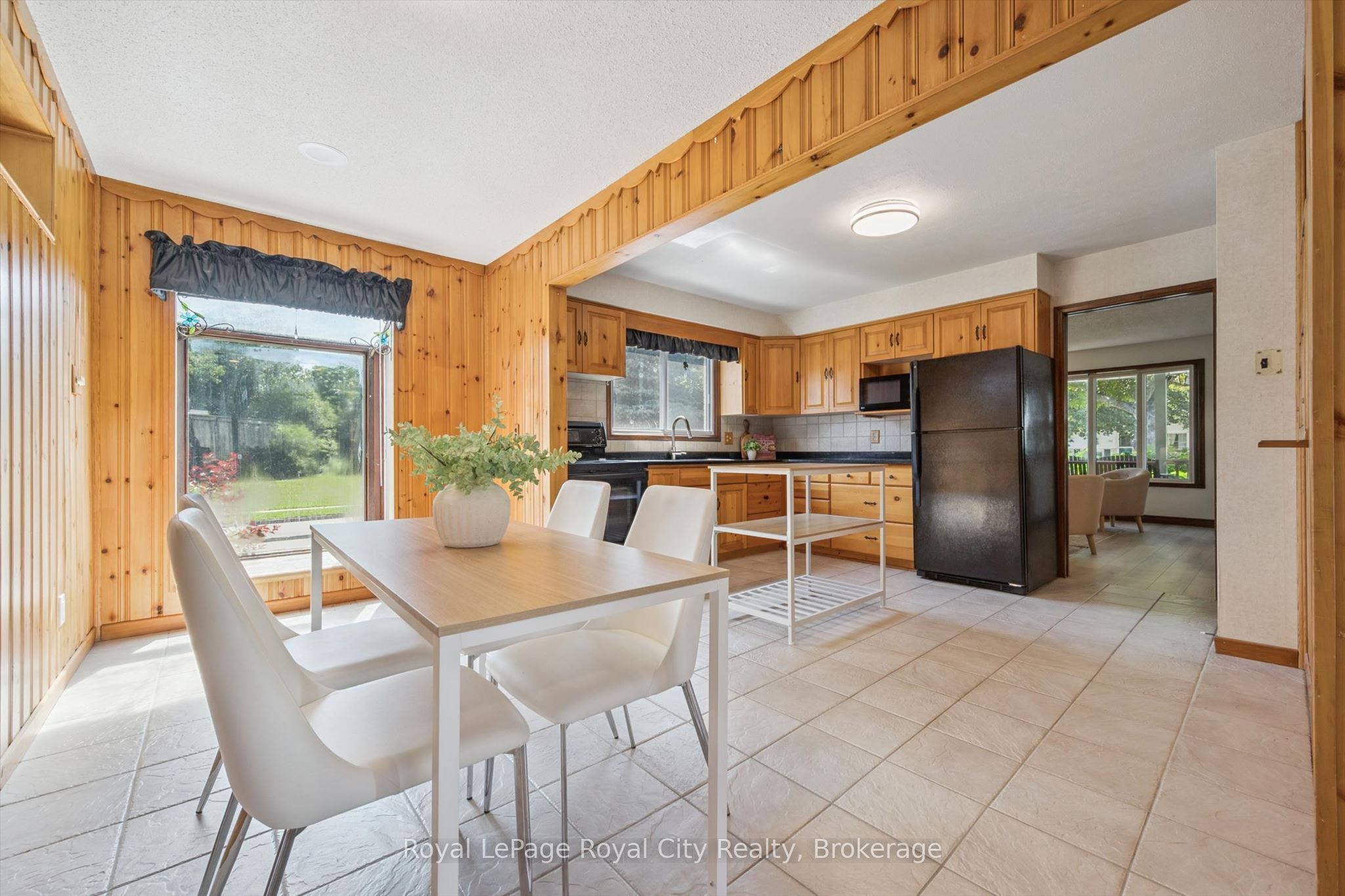 85 Sleeman Avenue Property Photo 17