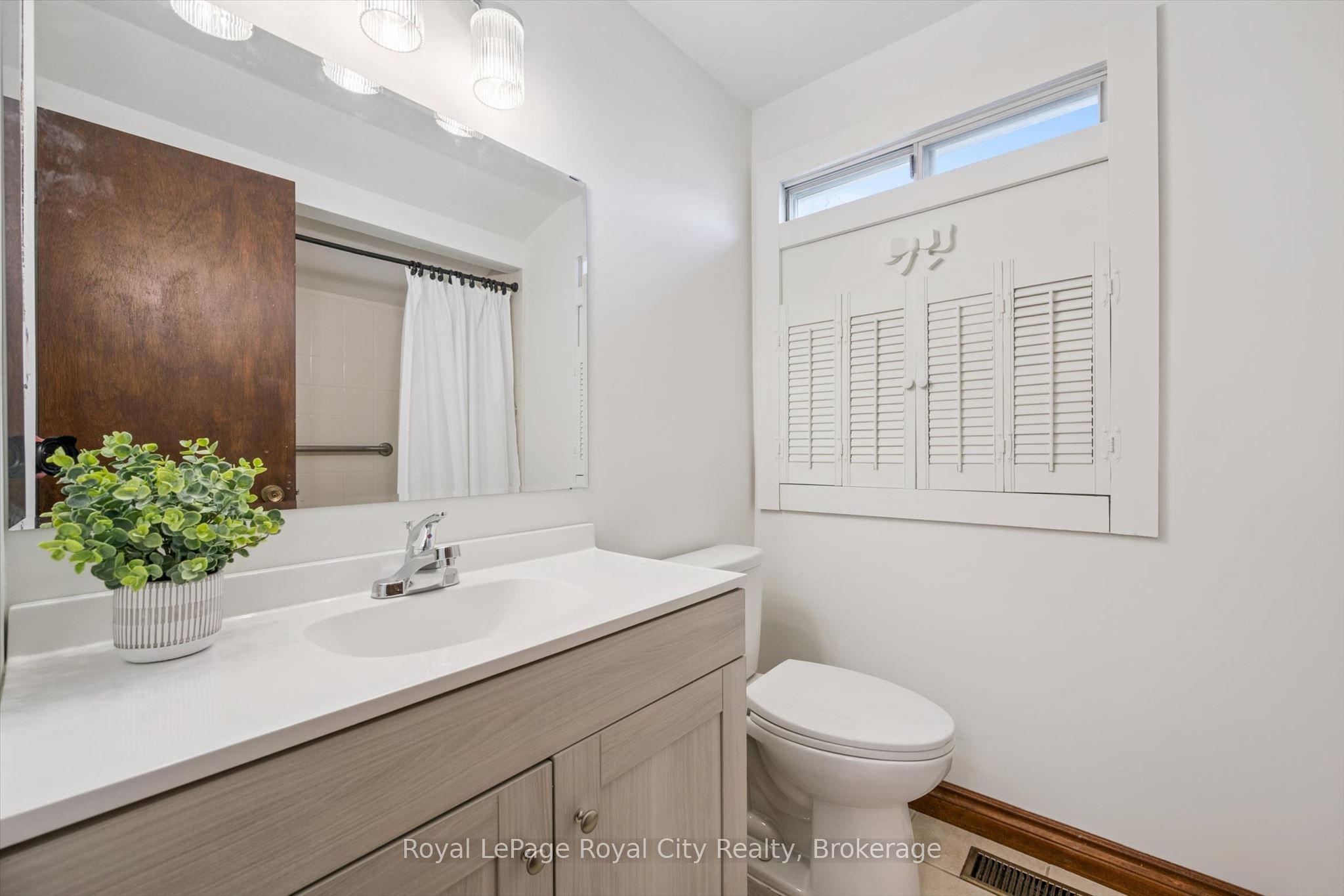 85 Sleeman Avenue Property Photo 22