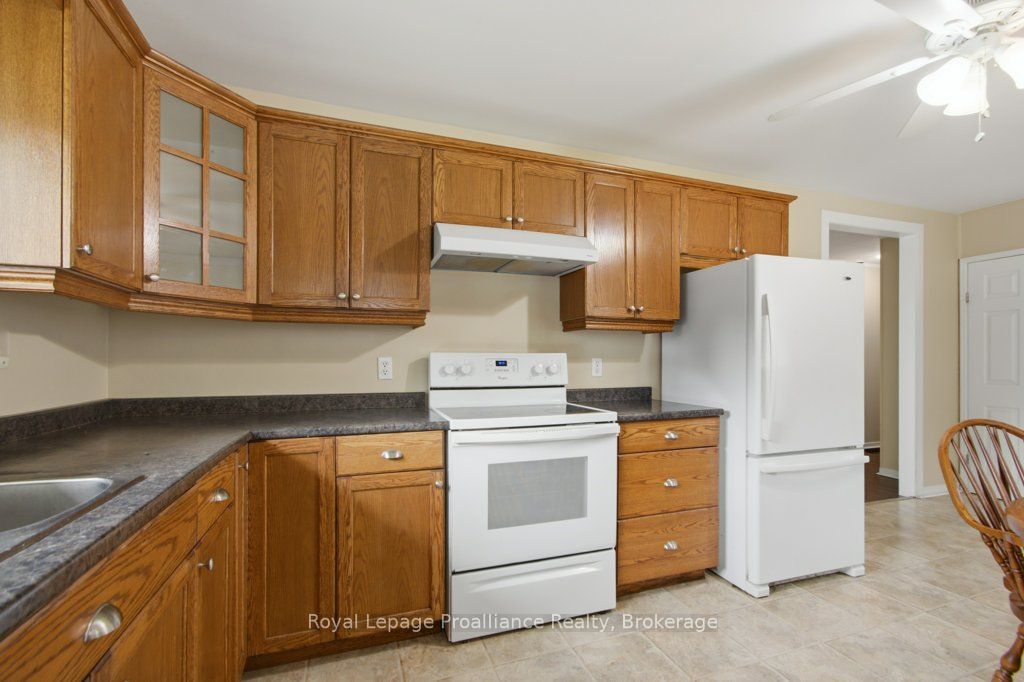 395 Sidney Street Property Photo 10