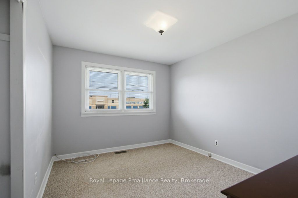 395 Sidney Street Property Photo 14