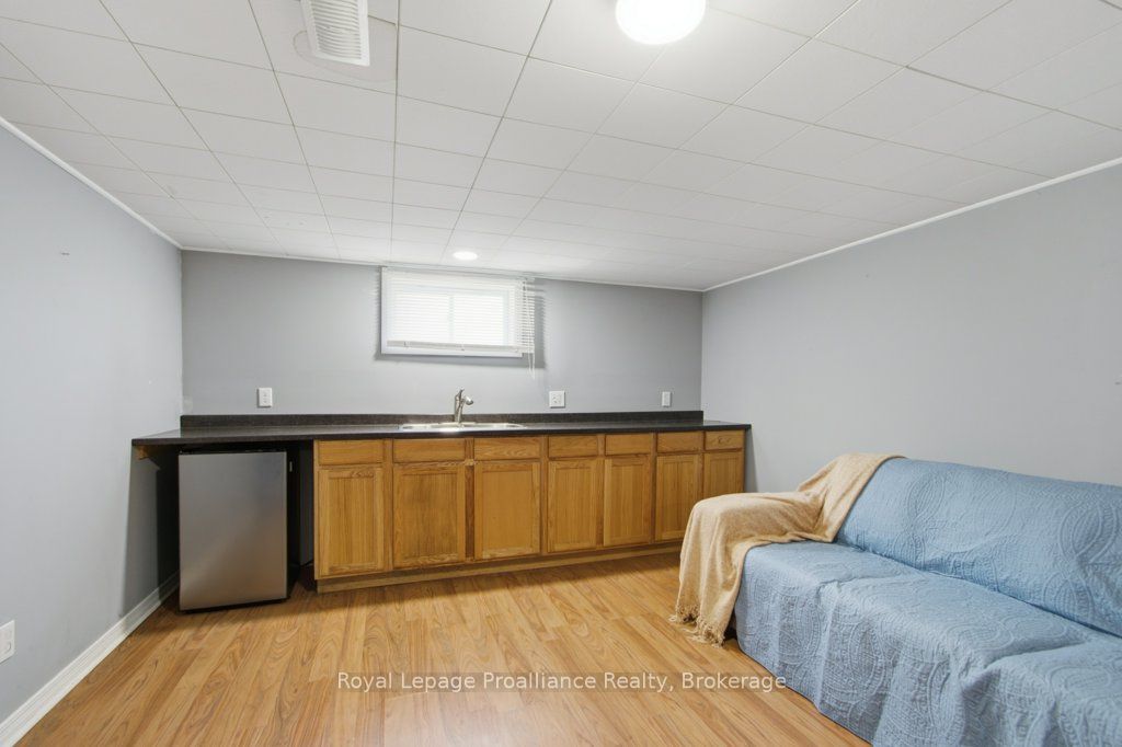 395 Sidney Street Property Photo 17