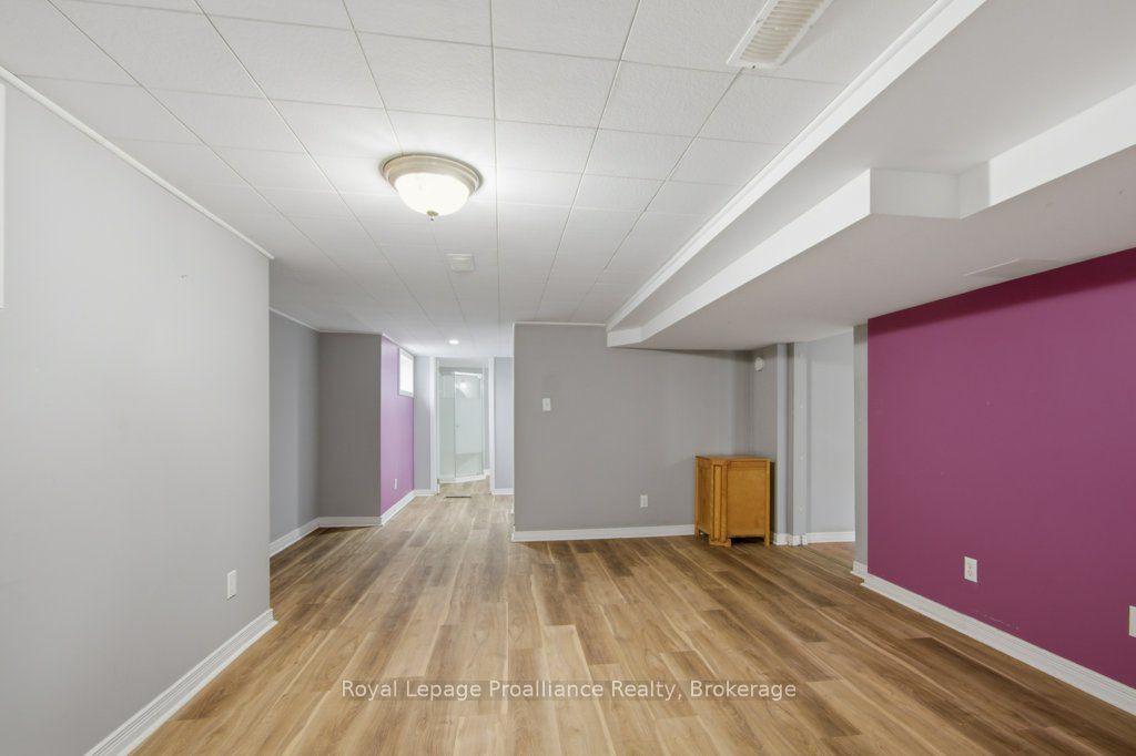 395 Sidney Street Property Photo 20