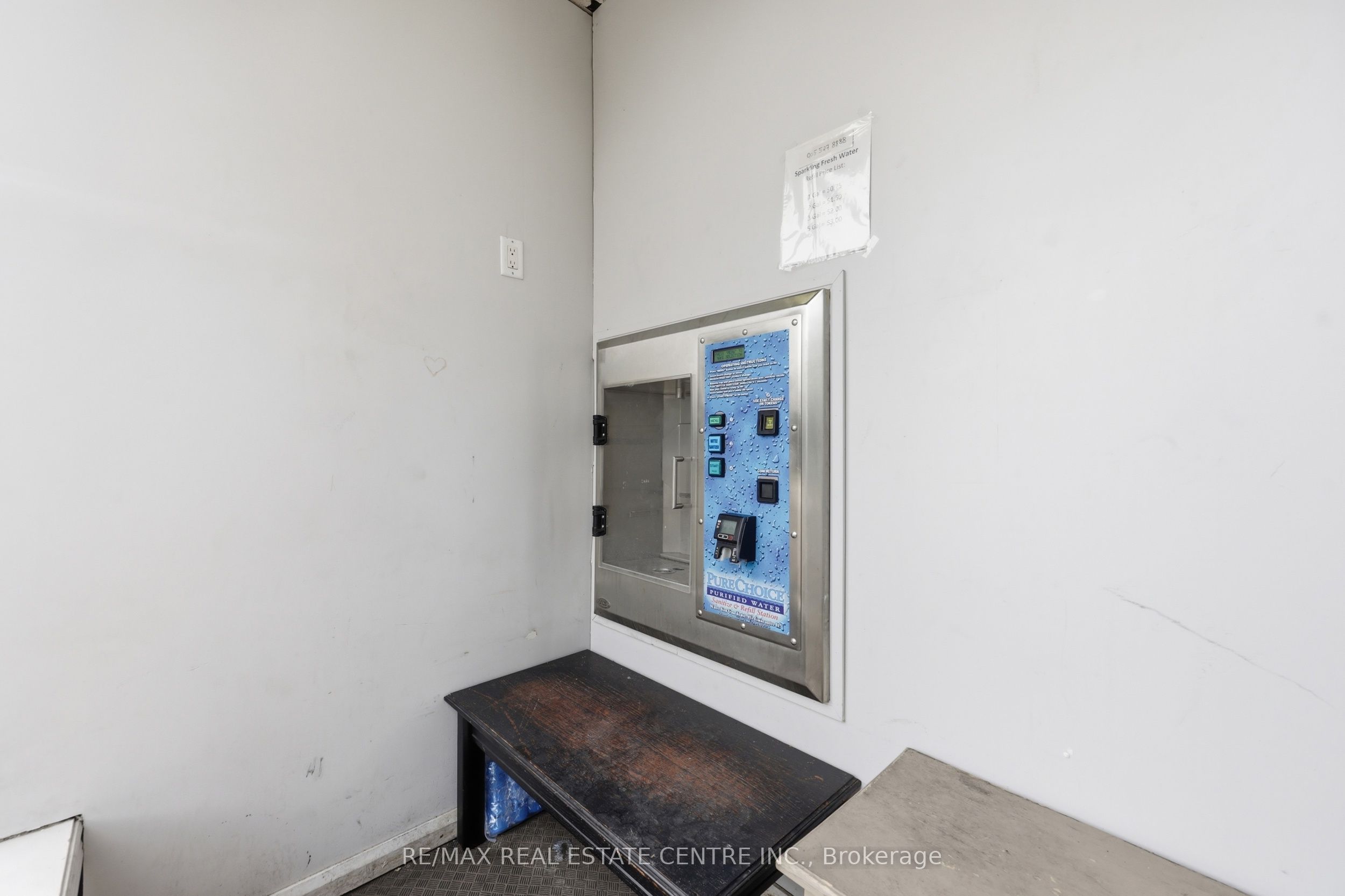 239 York Boulevard Property Photo 12