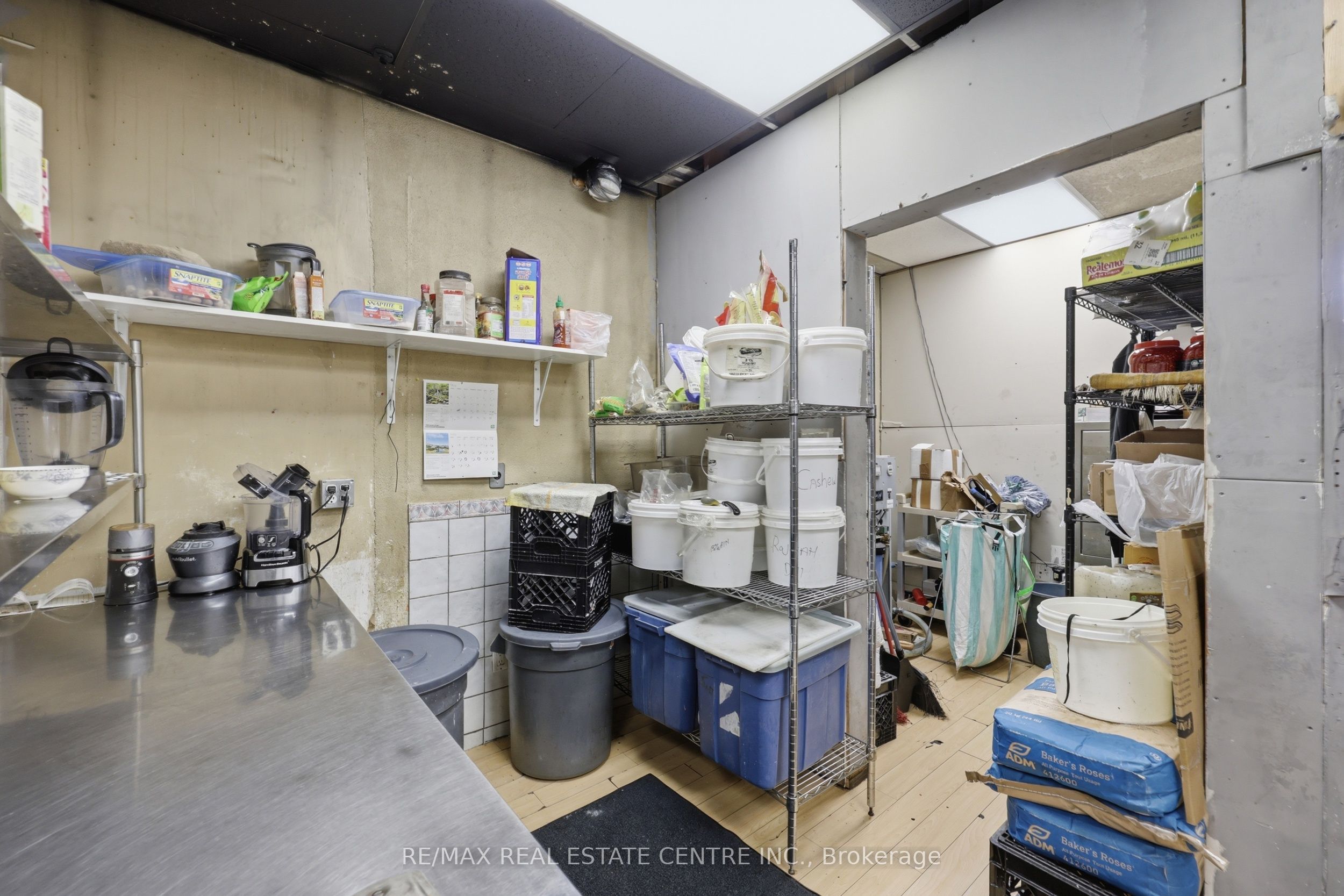 239 York Boulevard Property Photo 25