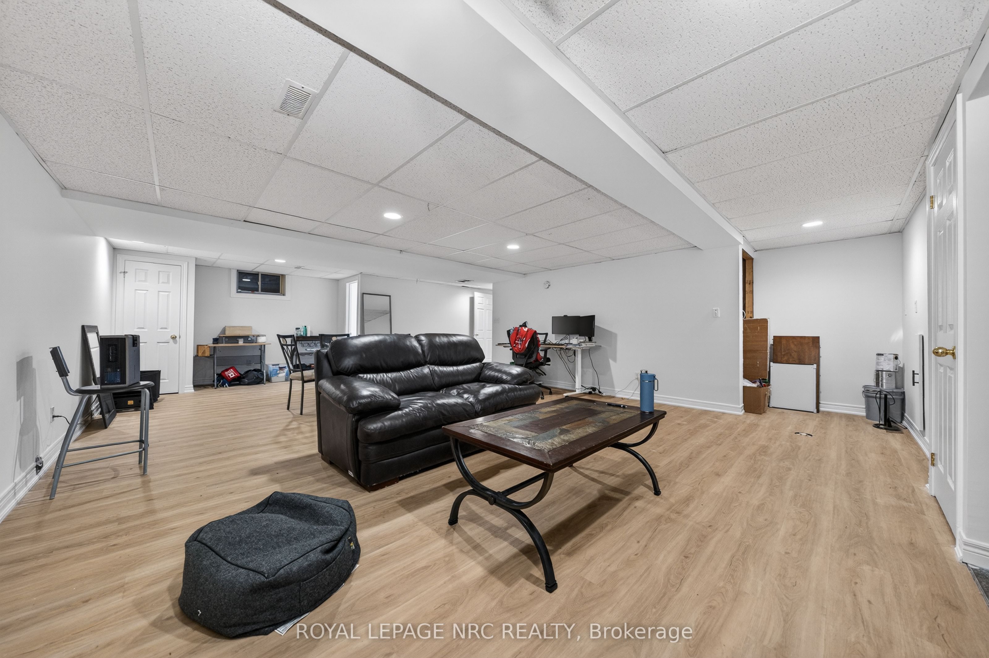 1052 Vansickle Road N Property Photo 31