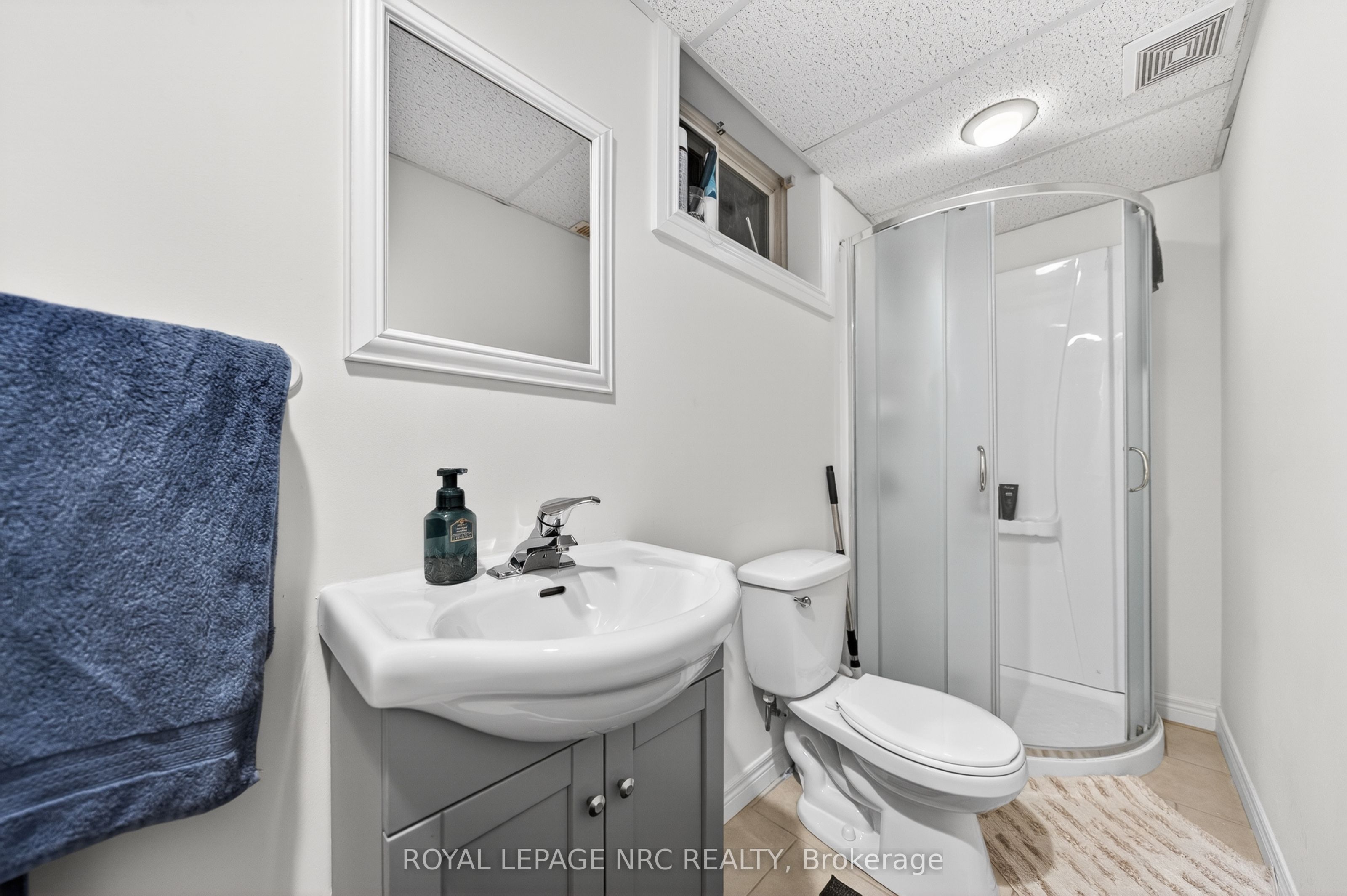 1052 Vansickle Road N Property Photo 34