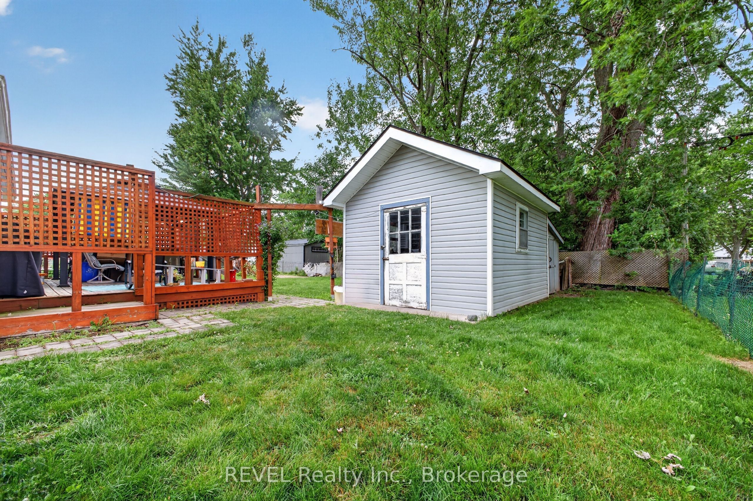 3262 Young Avenue Property Photo 17