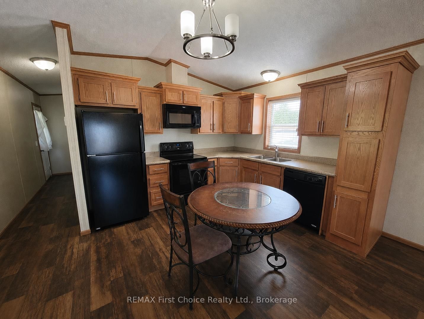75 Coral Street Property Photo 2
