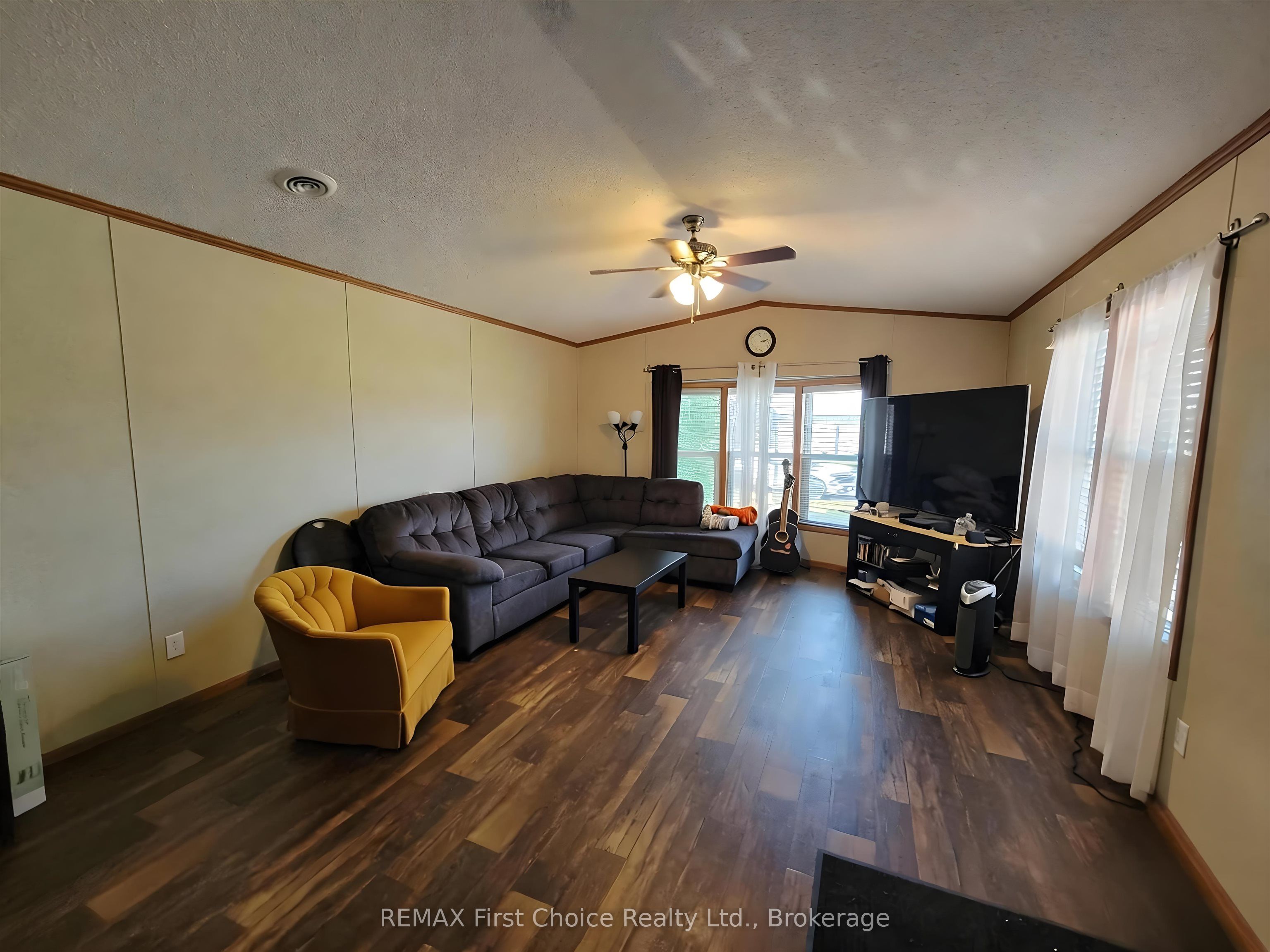 75 Coral Street Property Photo 3