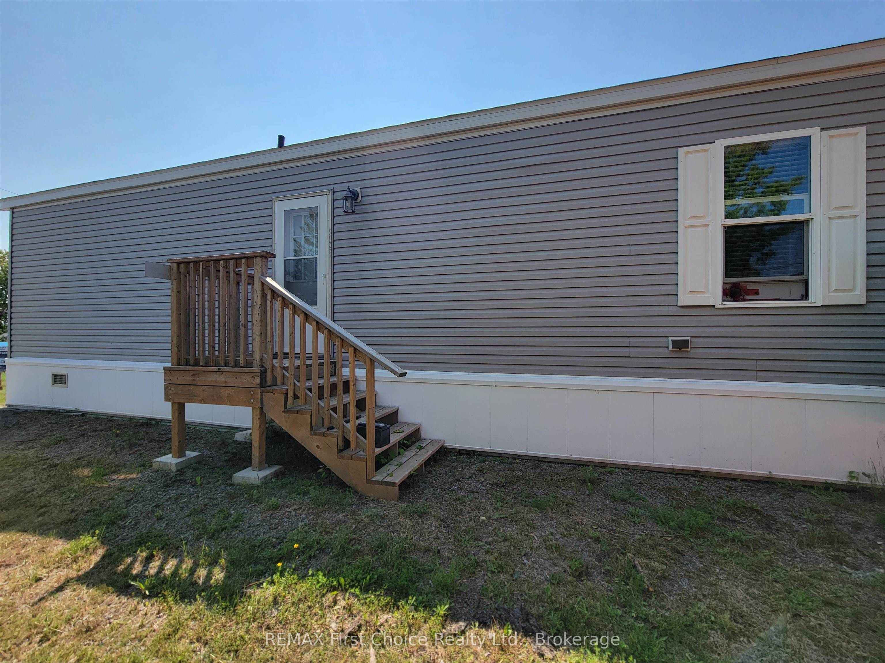 75 Coral Street Property Photo 11
