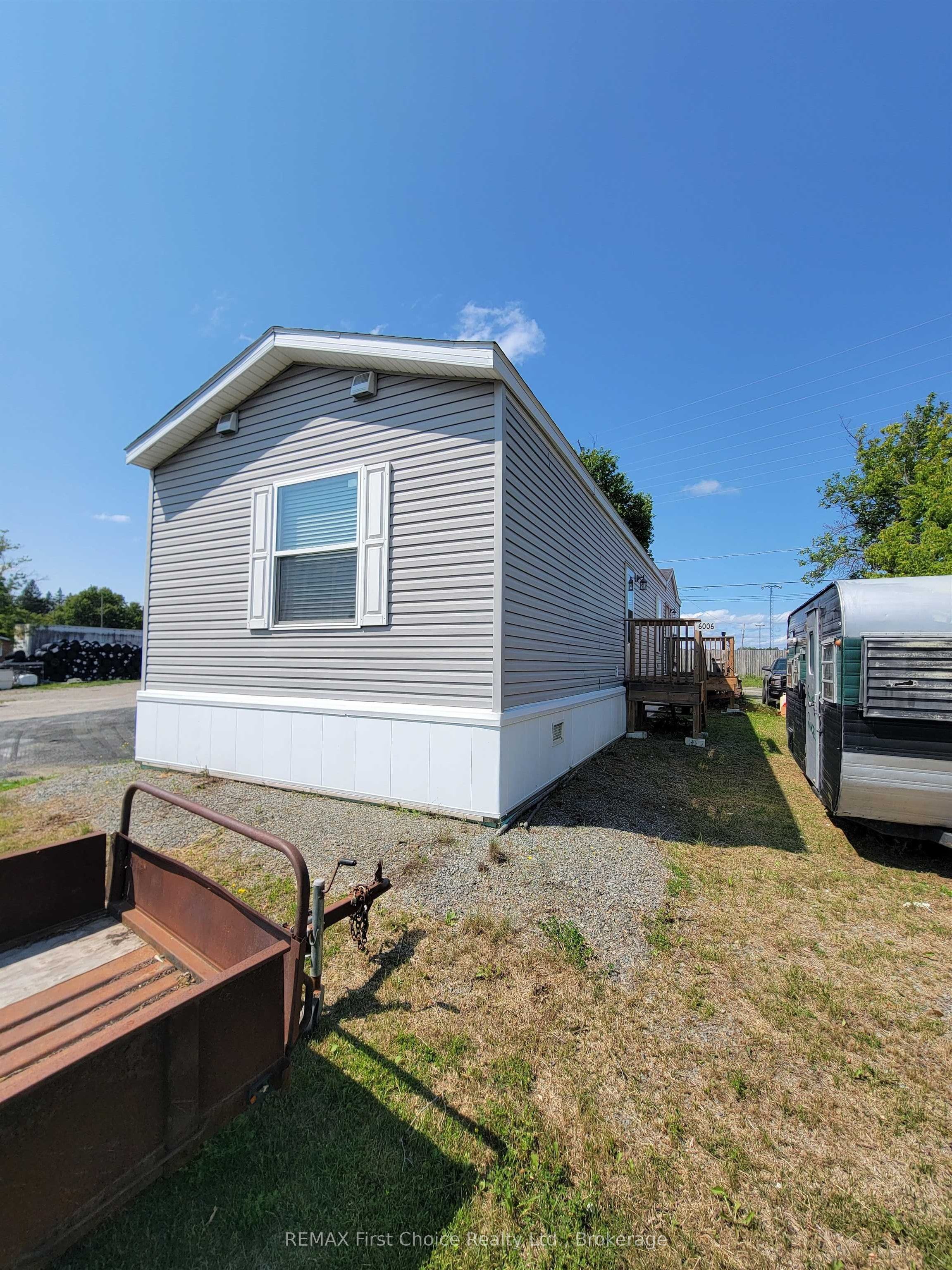 75 Coral Street Property Photo 12