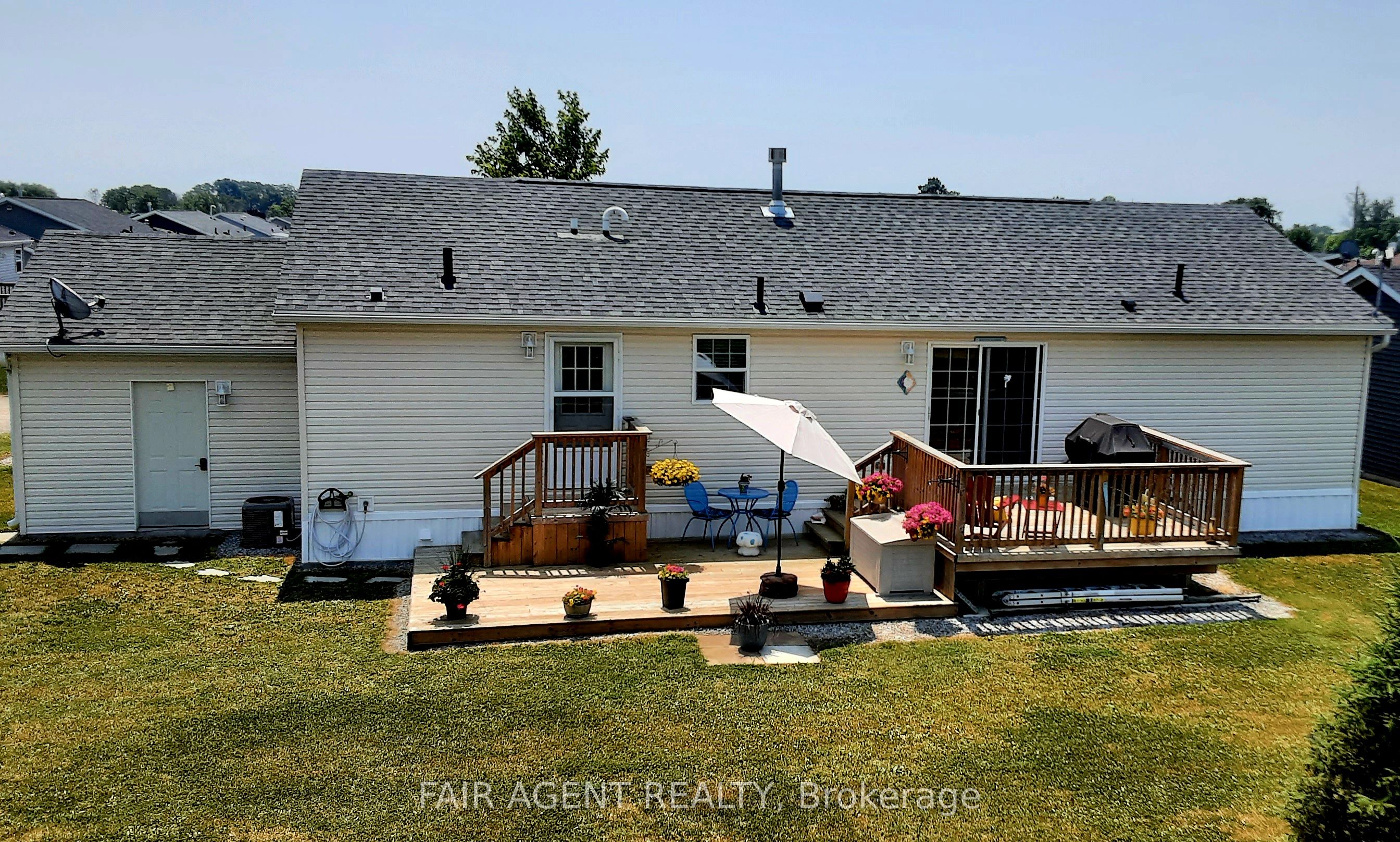 7 Forest Trail Property Photo 2