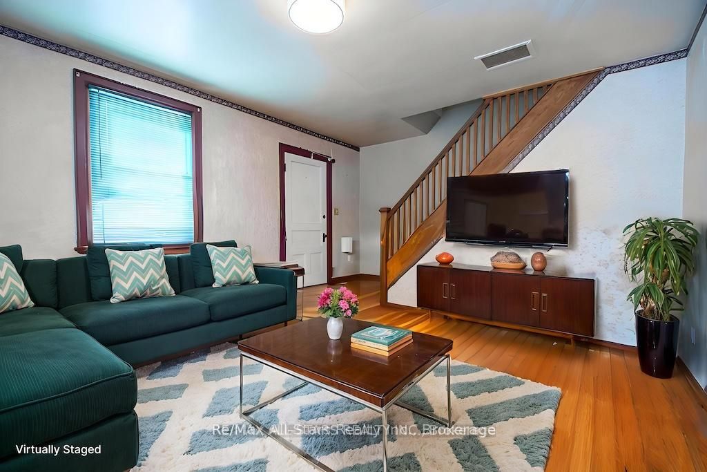 1463 Highway 7a Property Photo 6