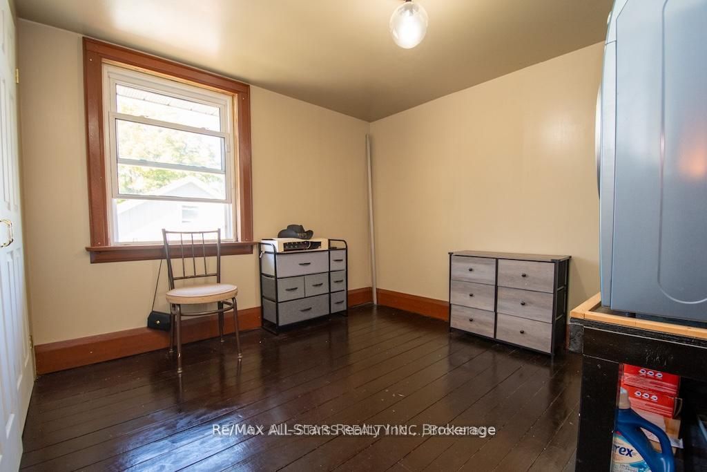 1463 Highway 7a Property Photo 33