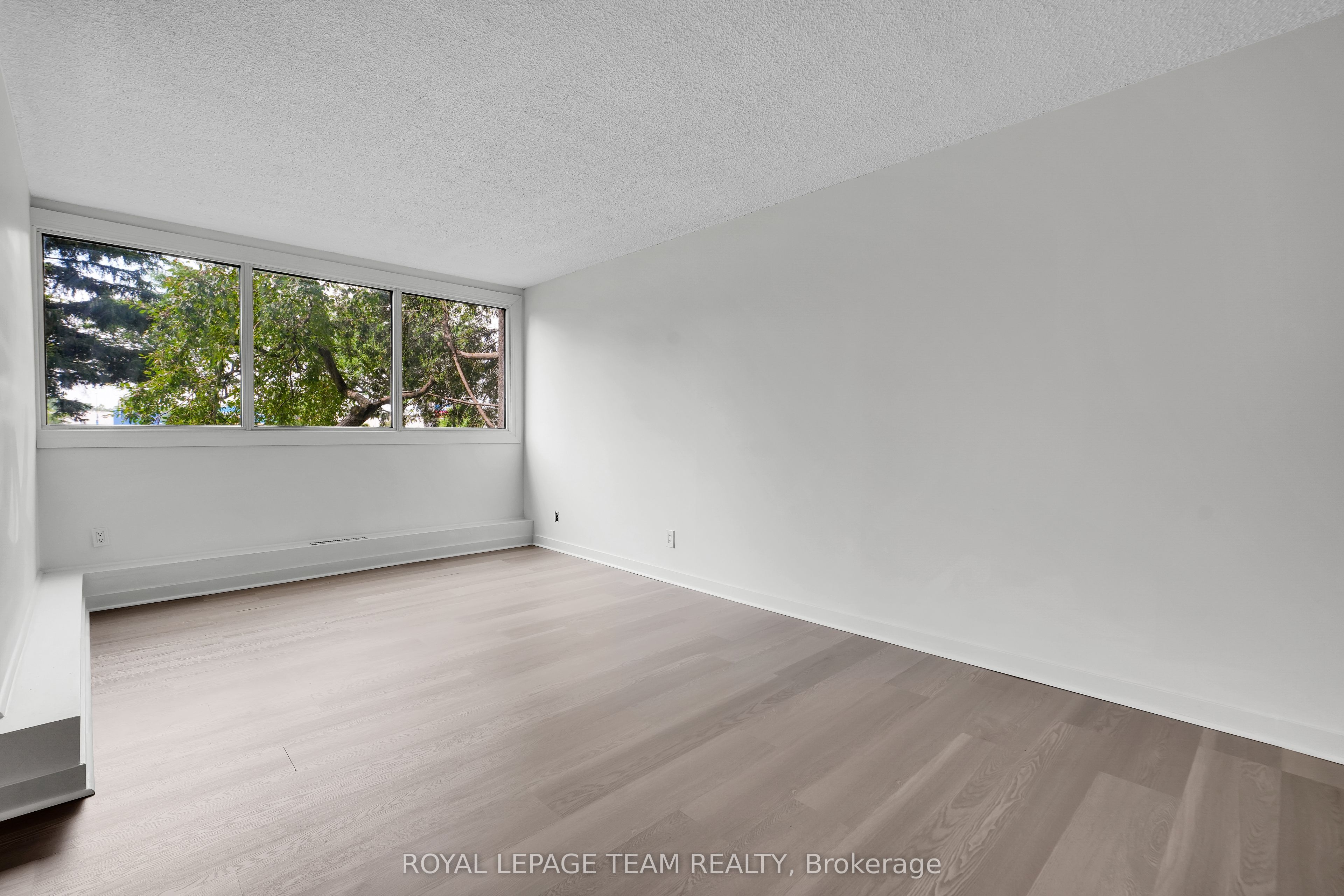 3360 Southgate Road 104 Property Photo 11