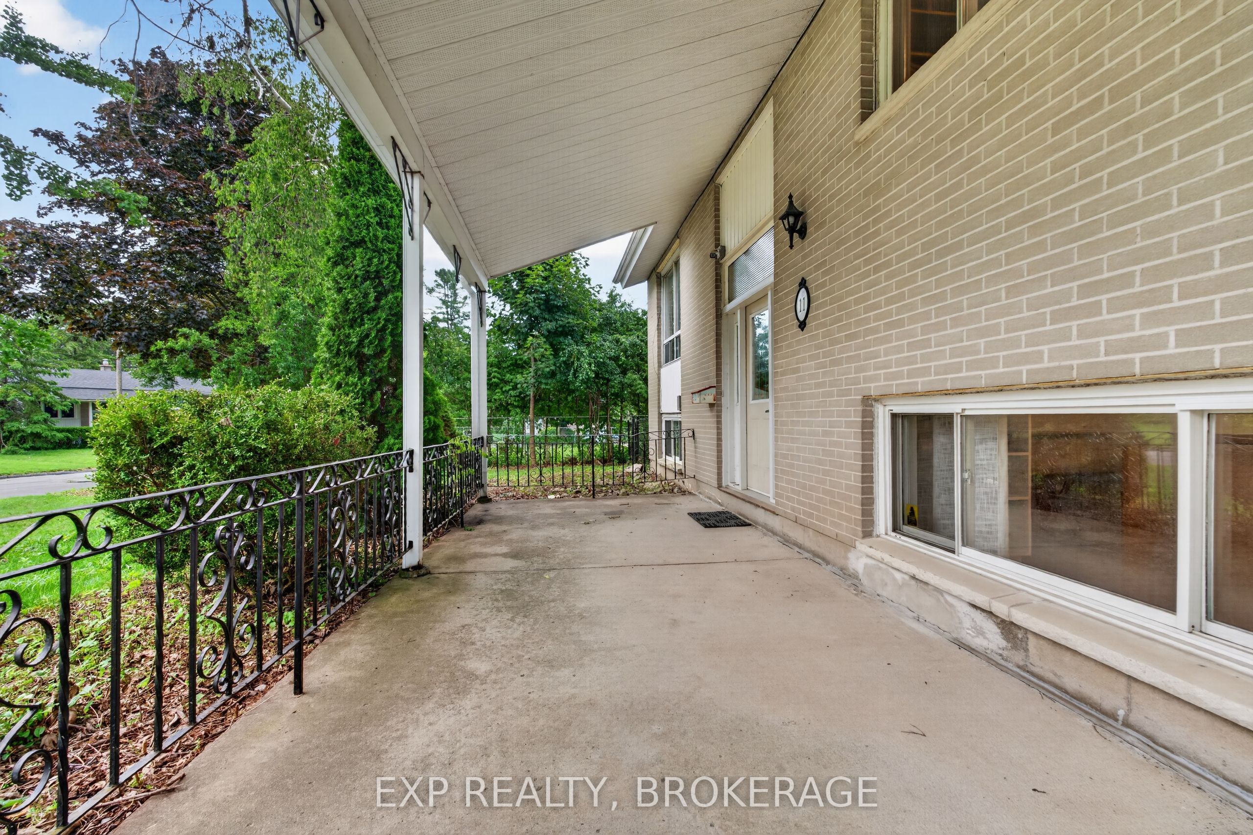 11 Pember Place Property Photo 4