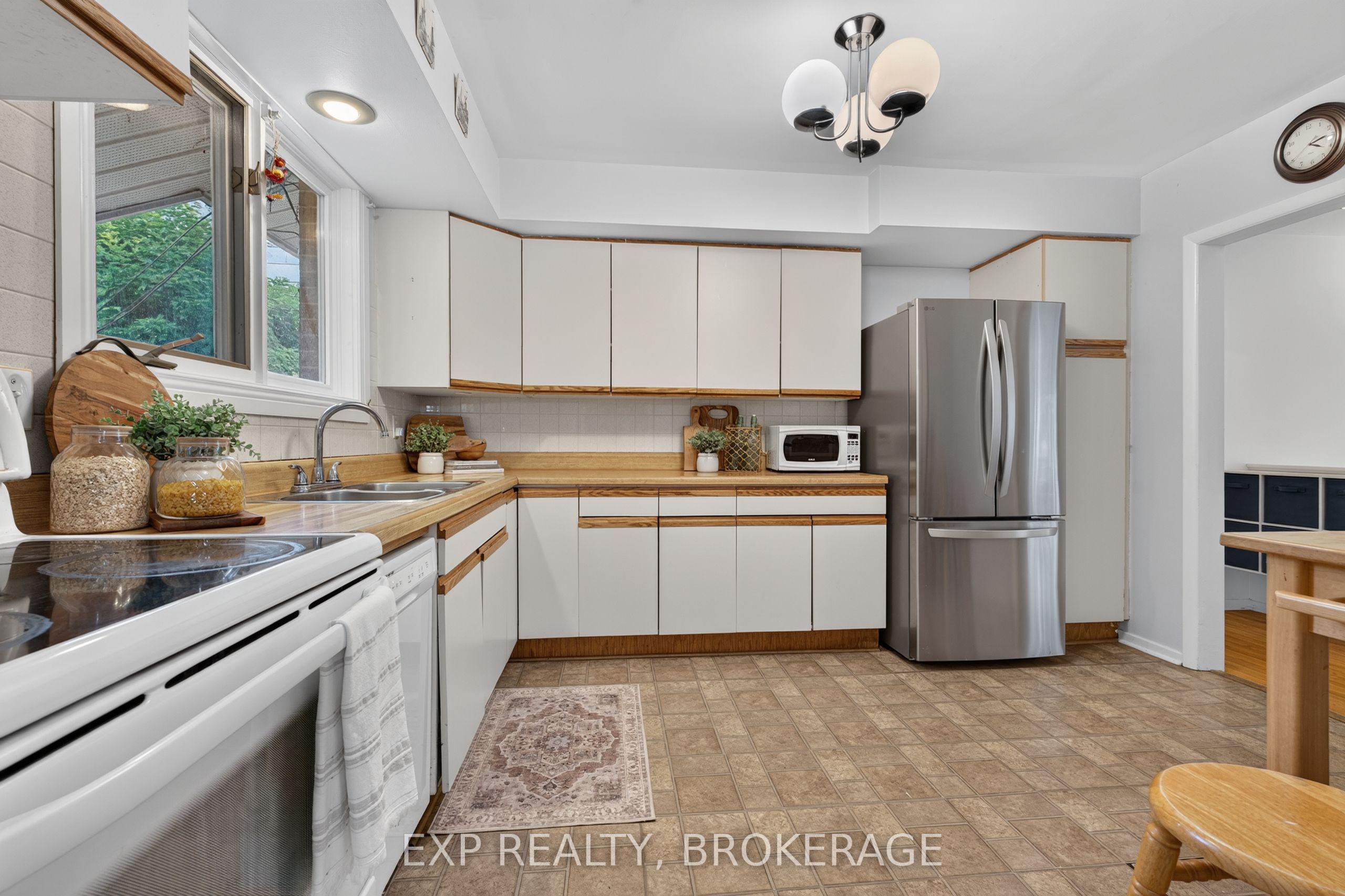 11 Pember Place Property Photo 11