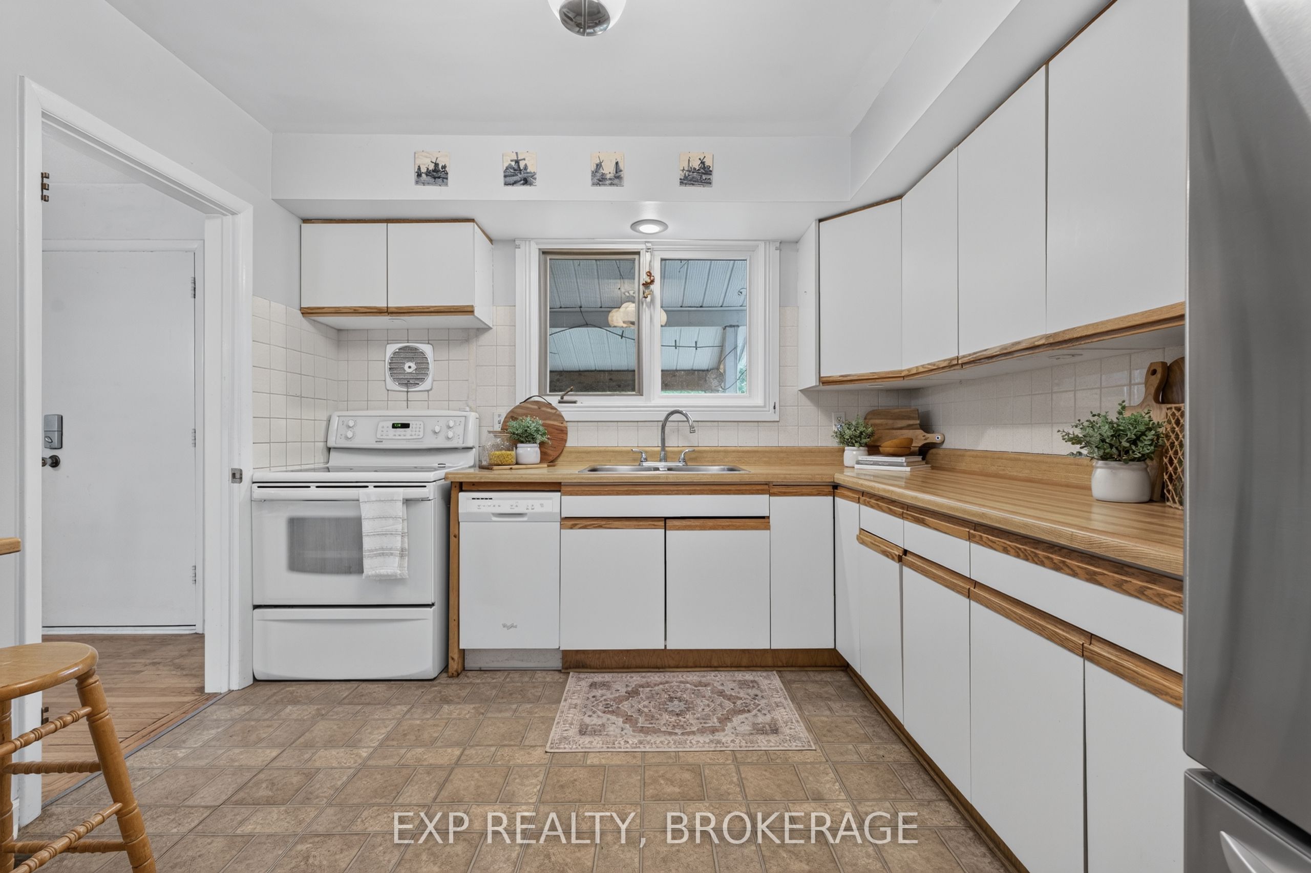 11 Pember Place Property Photo 12