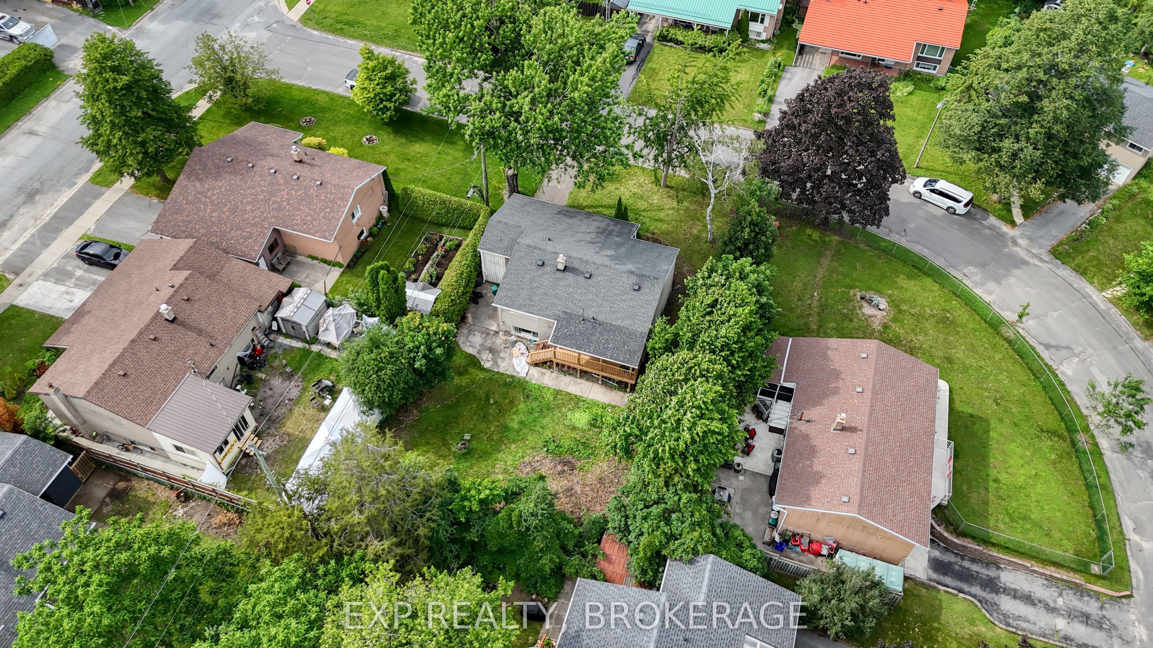 11 Pember Place Property Photo 36