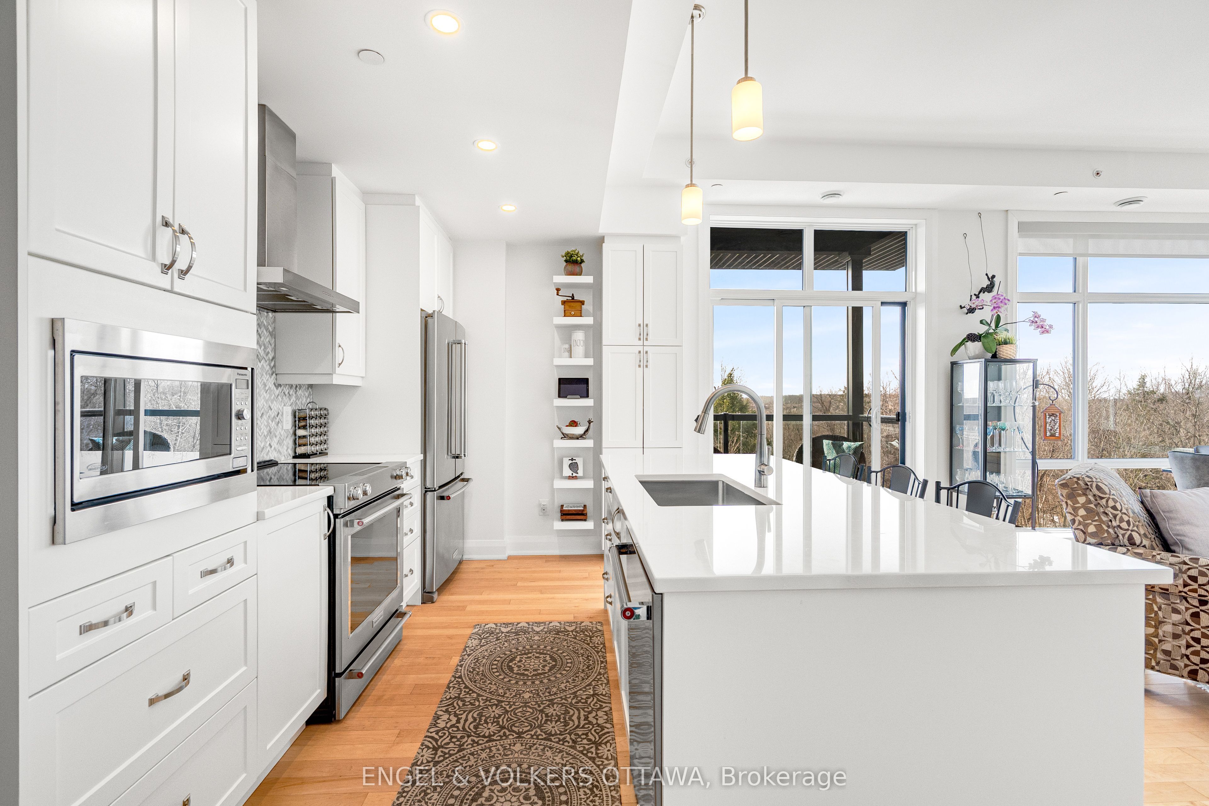 110 Cortile Private 402 Property Photo 6