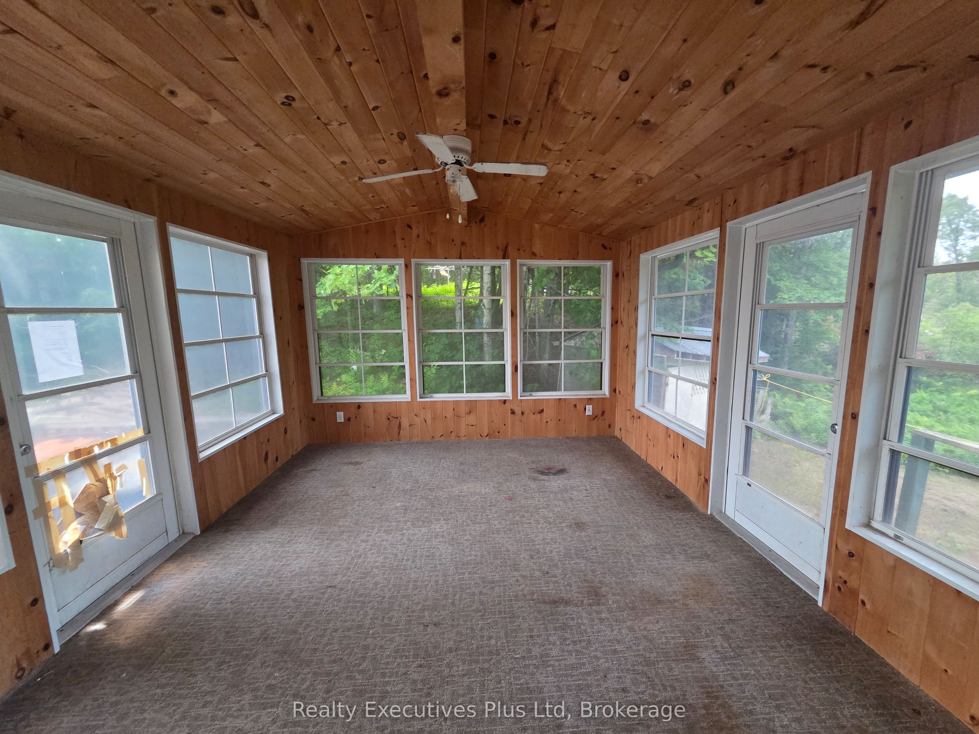 2011 North Shore Road Property Photo 7