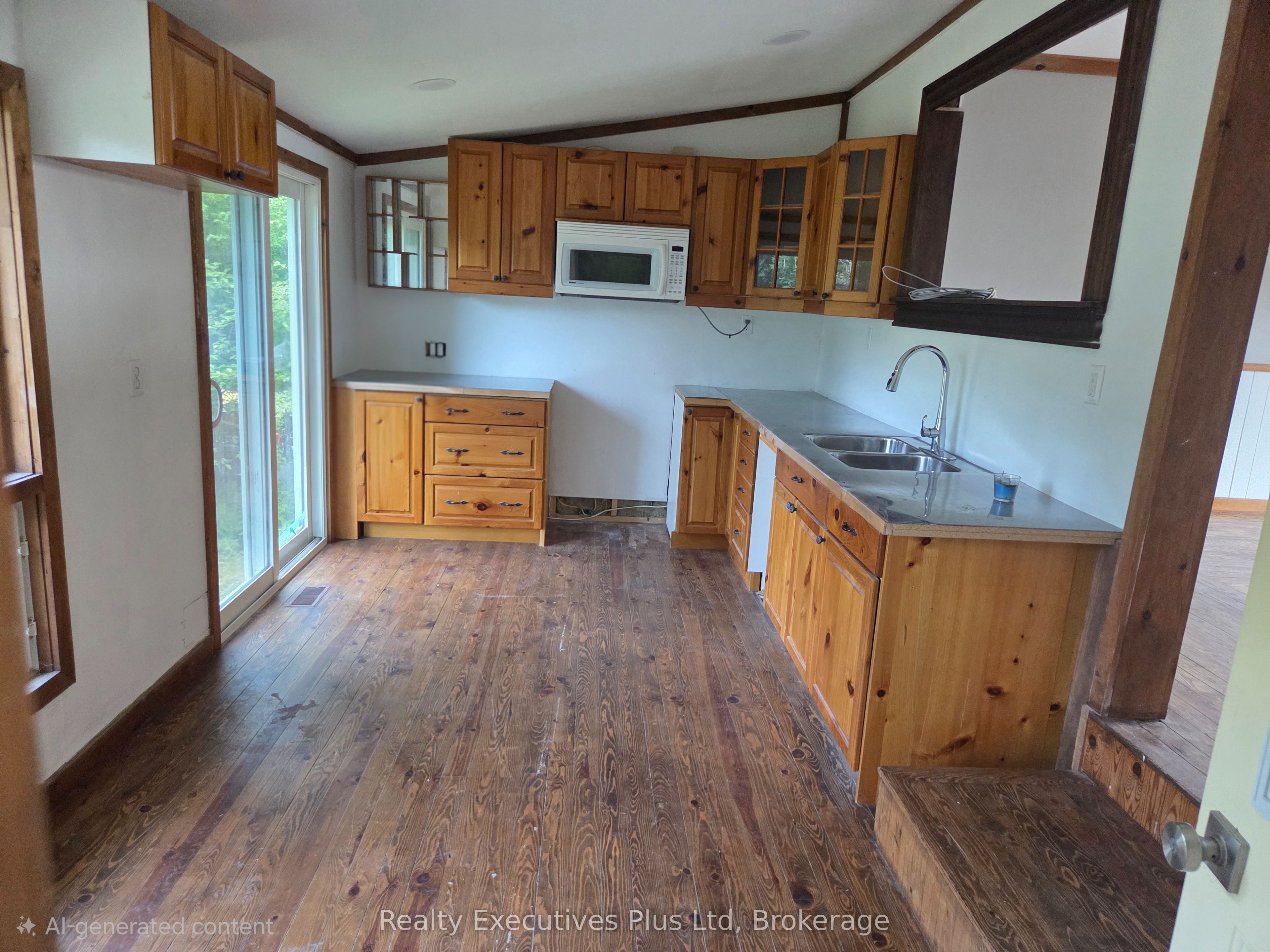 2011 North Shore Road Property Photo 9