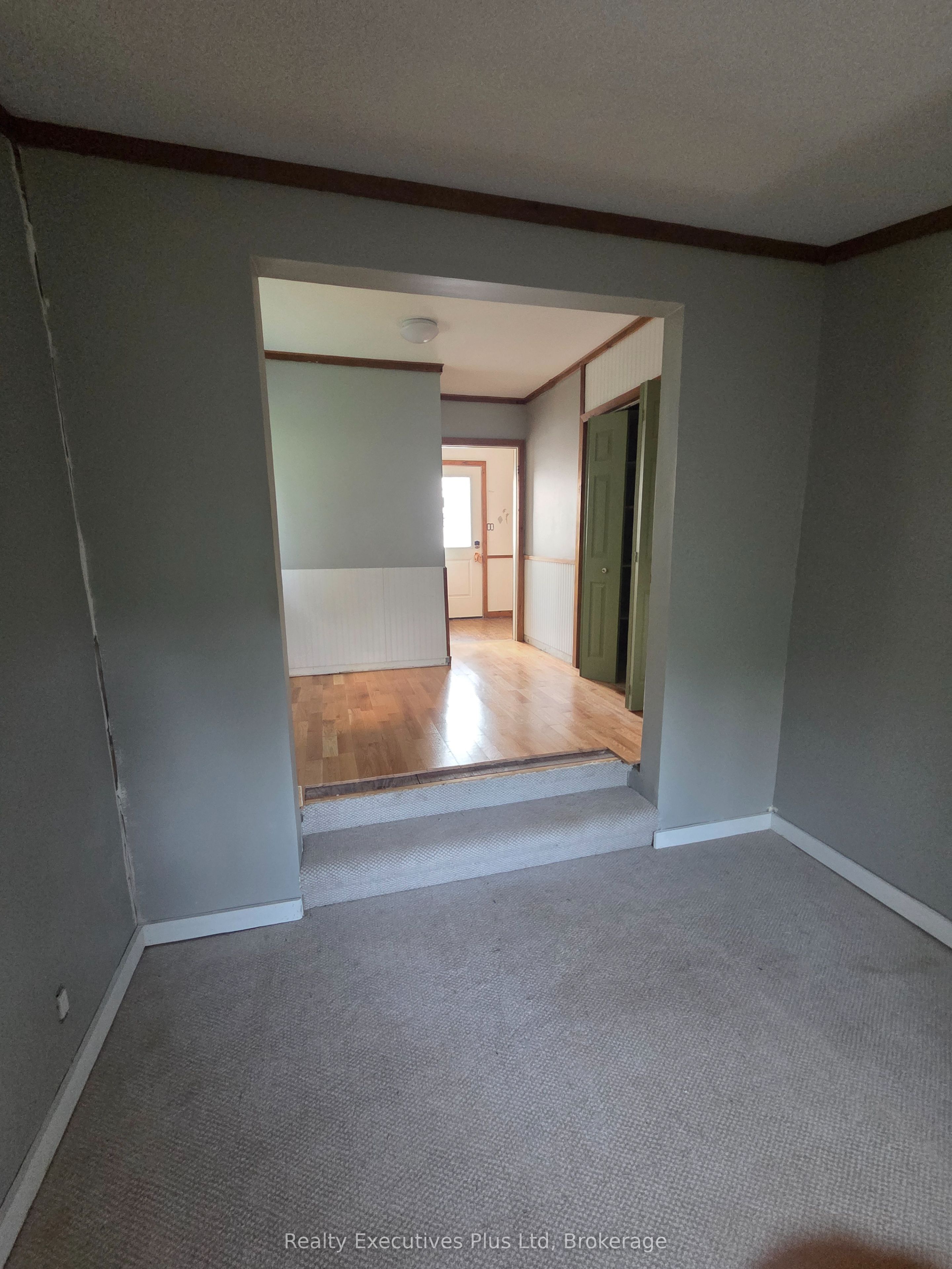 2011 North Shore Road Property Photo 14