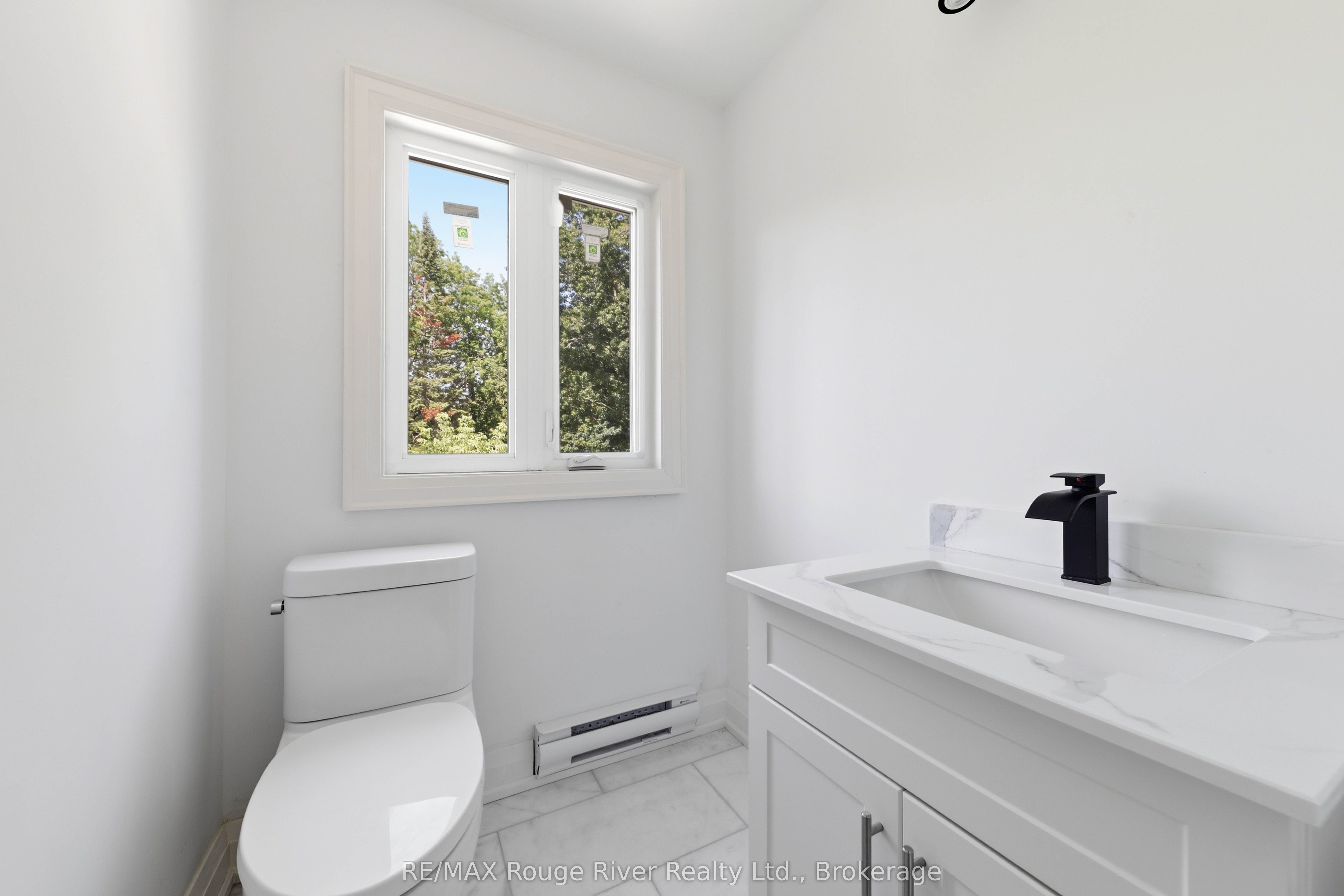 144 Macdonald Avenue Unit A Property Photo 7