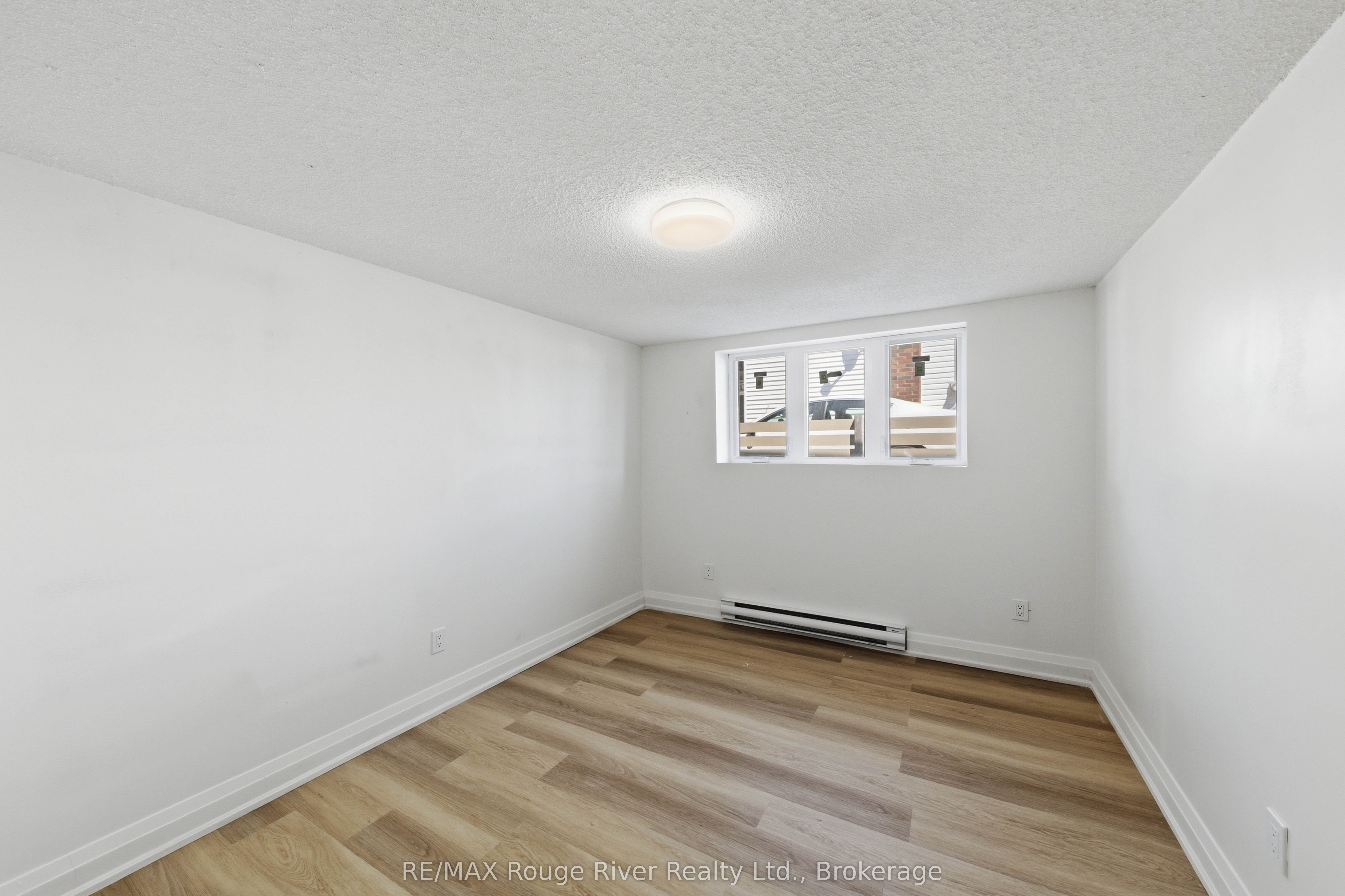 144 Macdonald Avenue Unit A Property Photo 12