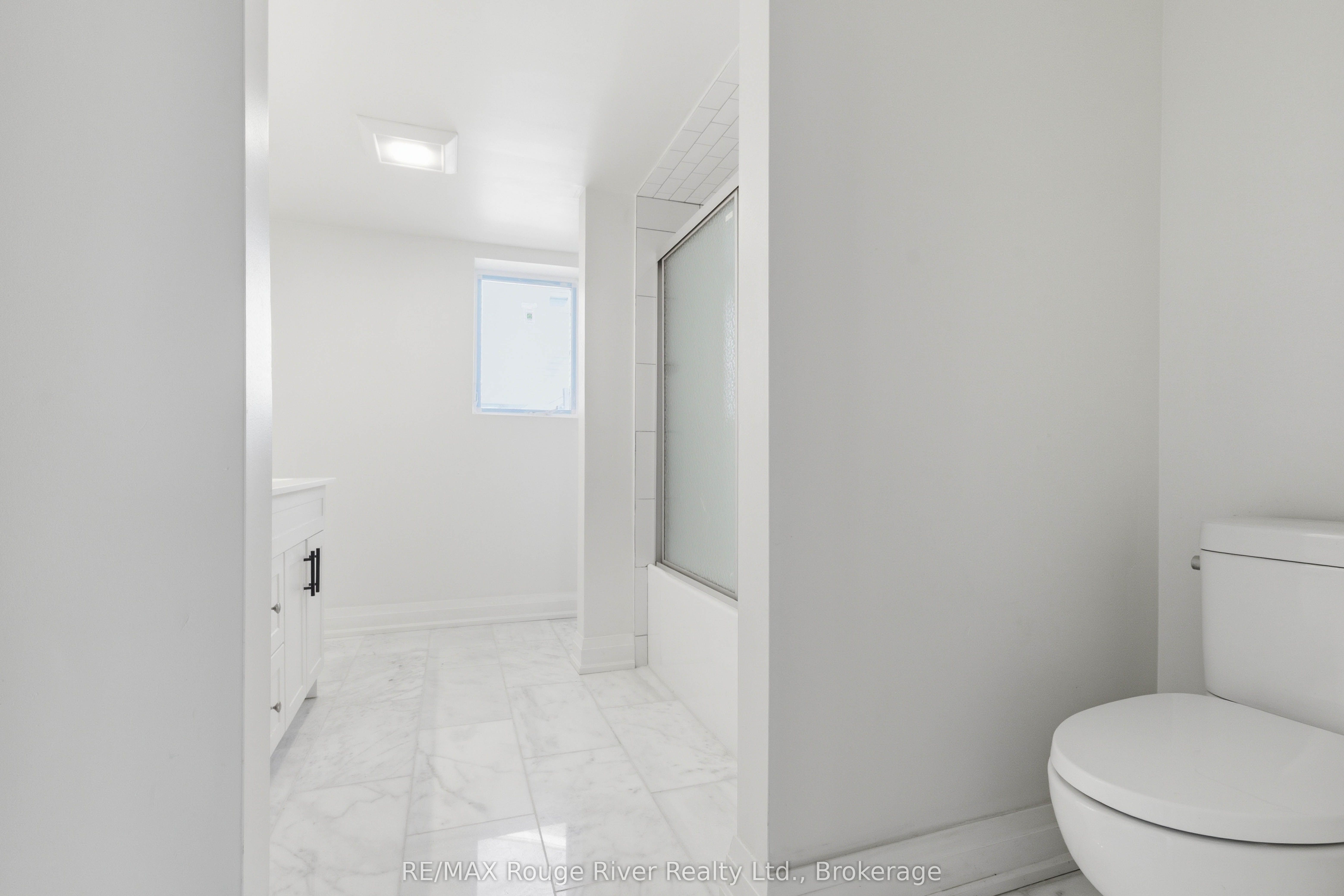 144 Macdonald Avenue Unit A Property Photo 14