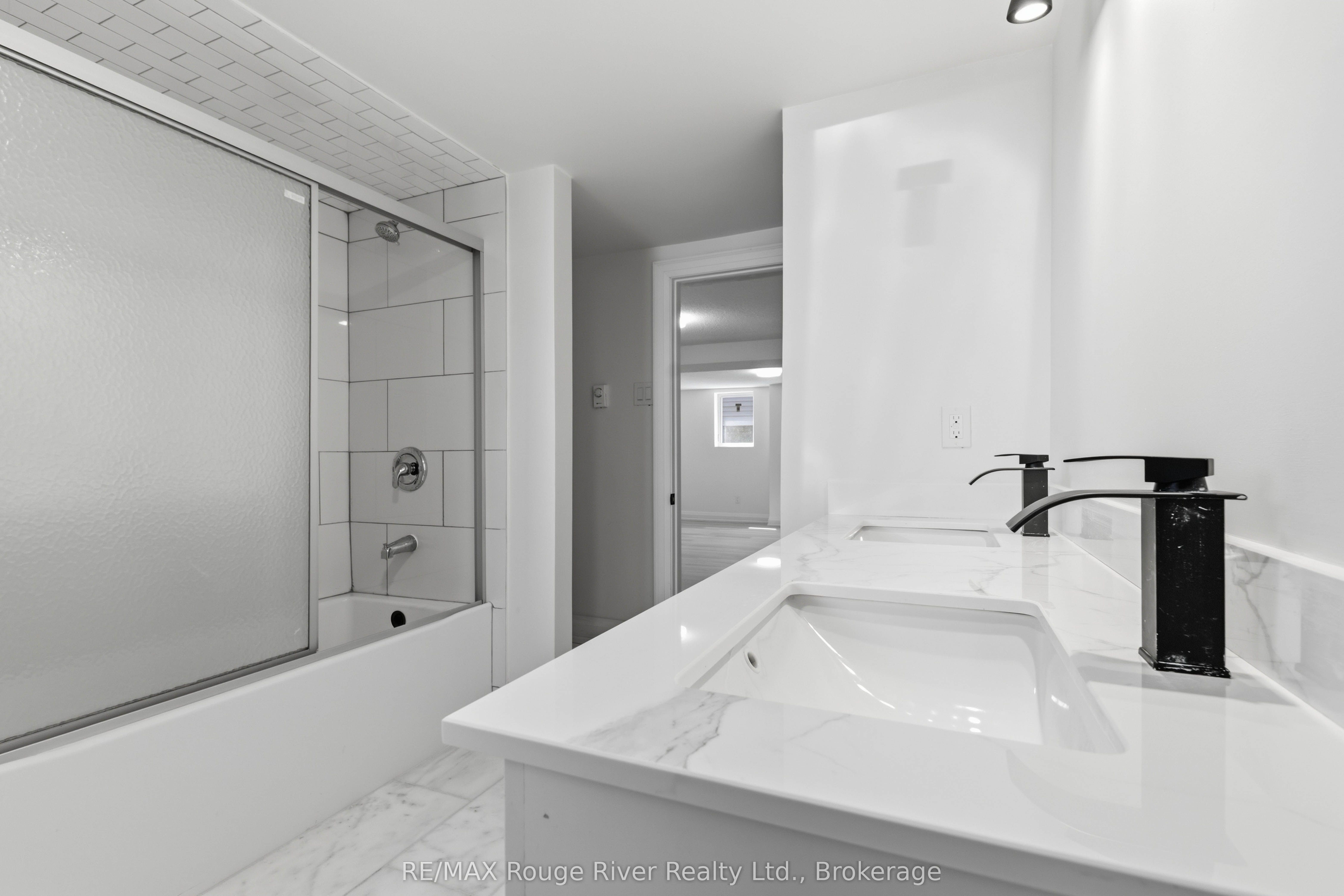 144 Macdonald Avenue Unit A Property Photo 15