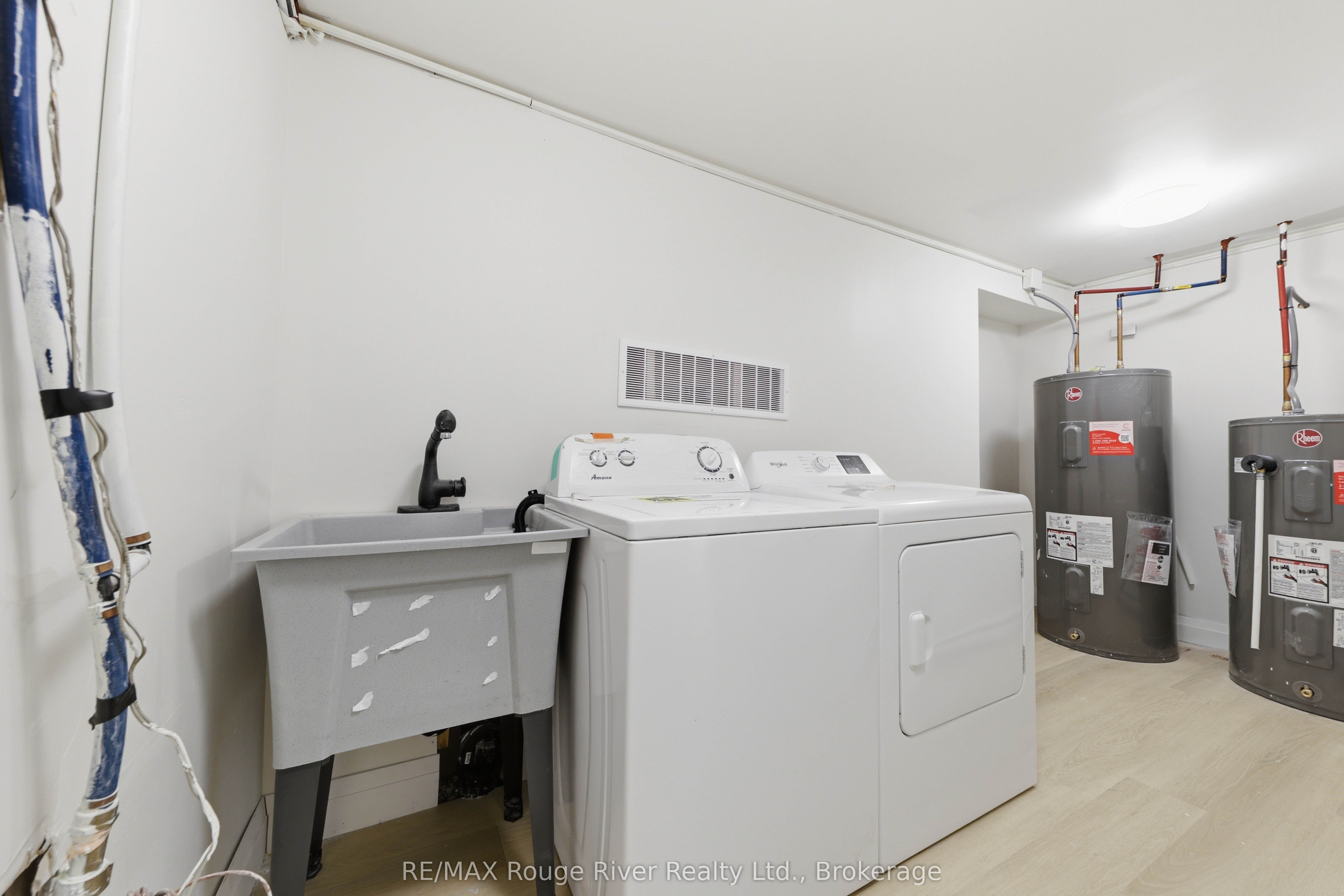 144 Macdonald Avenue Unit A Property Photo 17