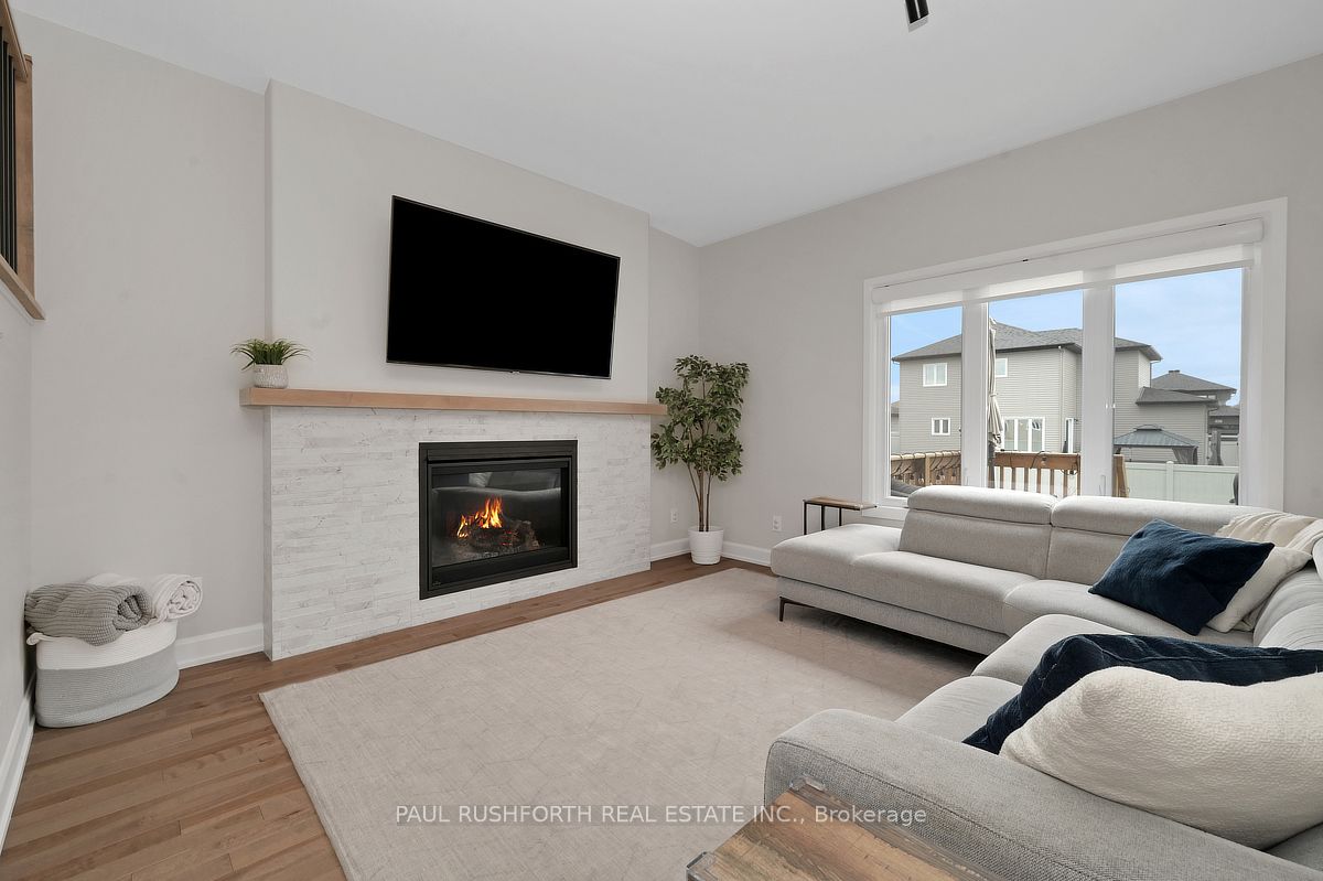 624 Geneva Crescent Property Photo 6