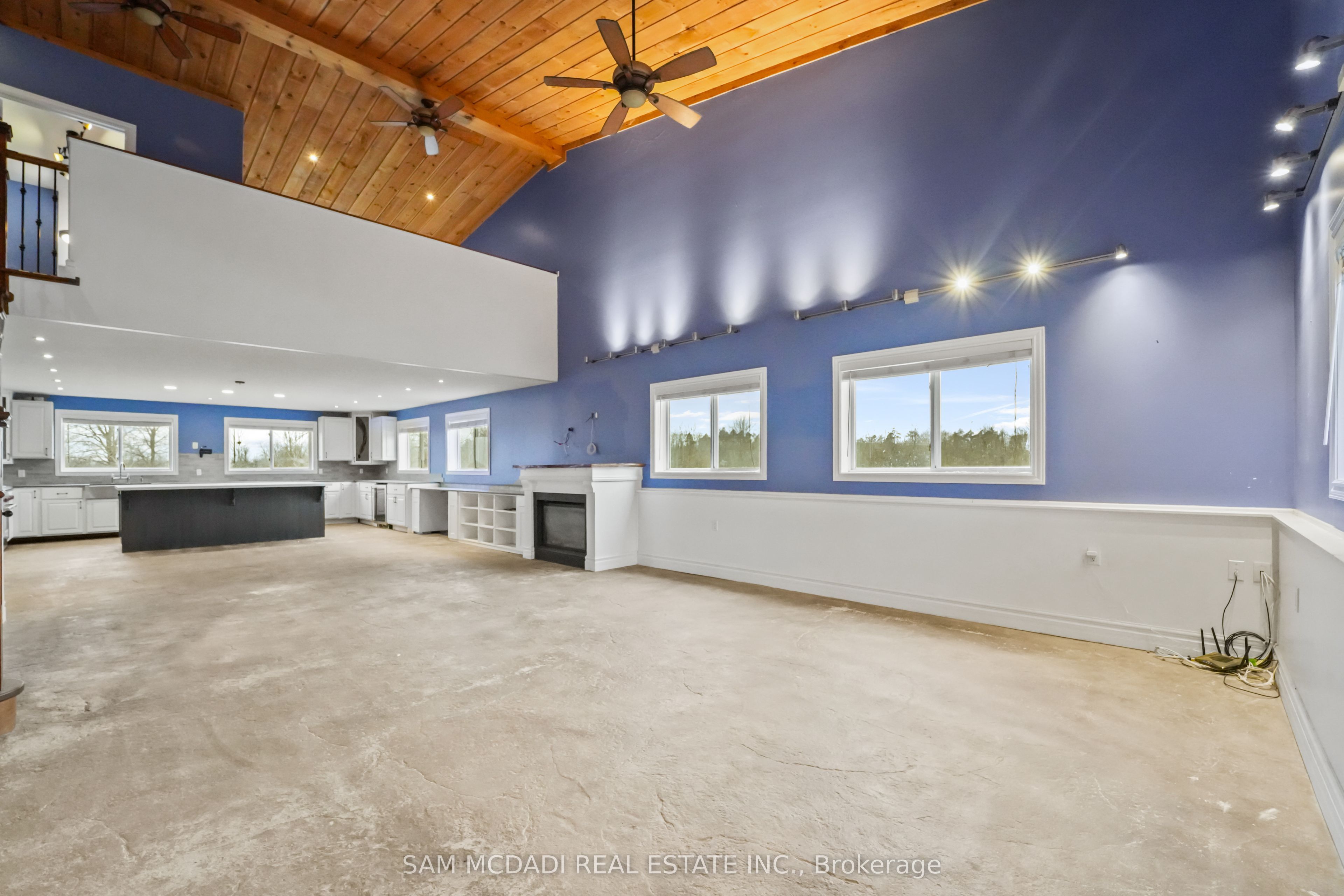 1291 Old Highway 8 Property Photo 22