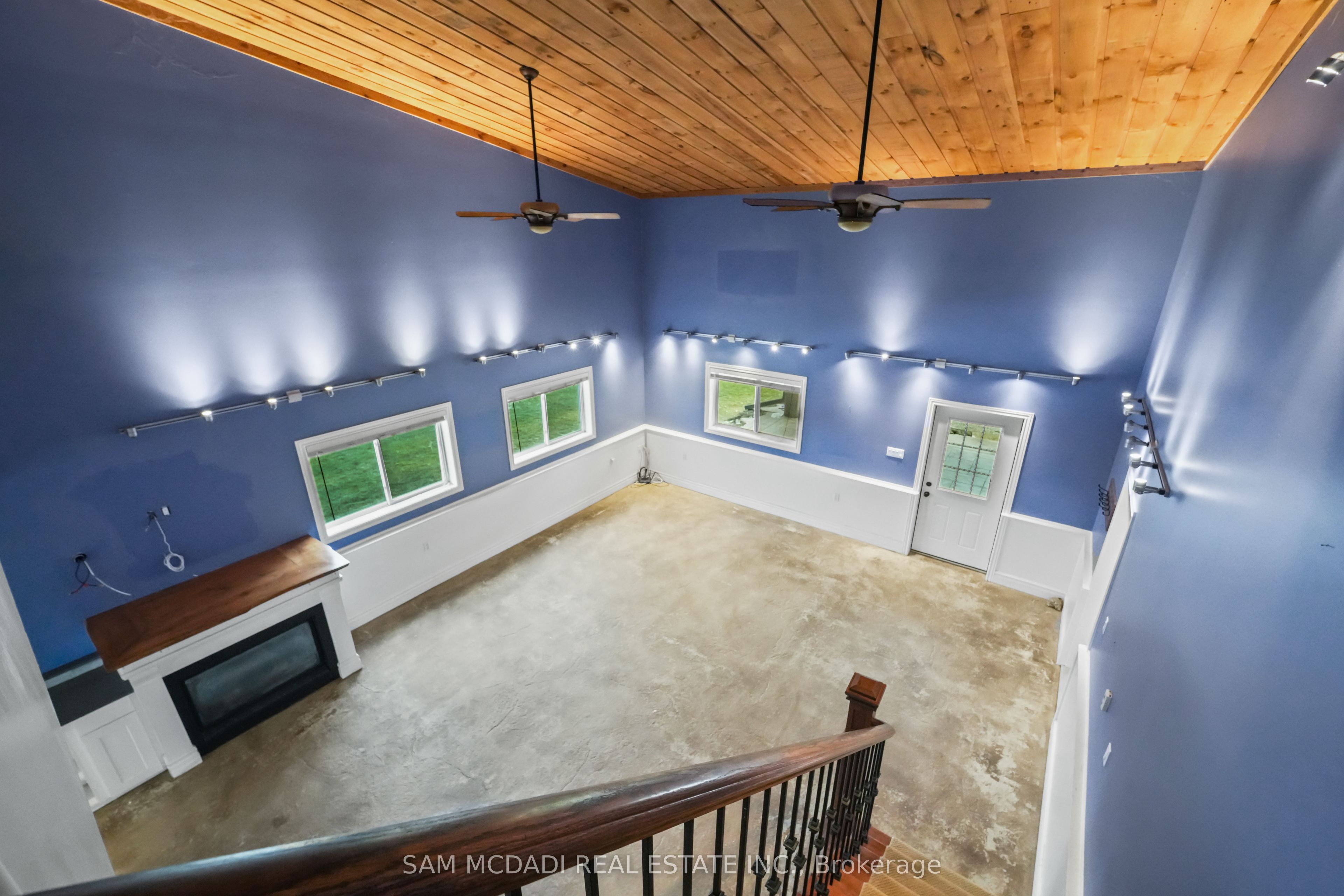 1291 Old Highway 8 Property Photo 24