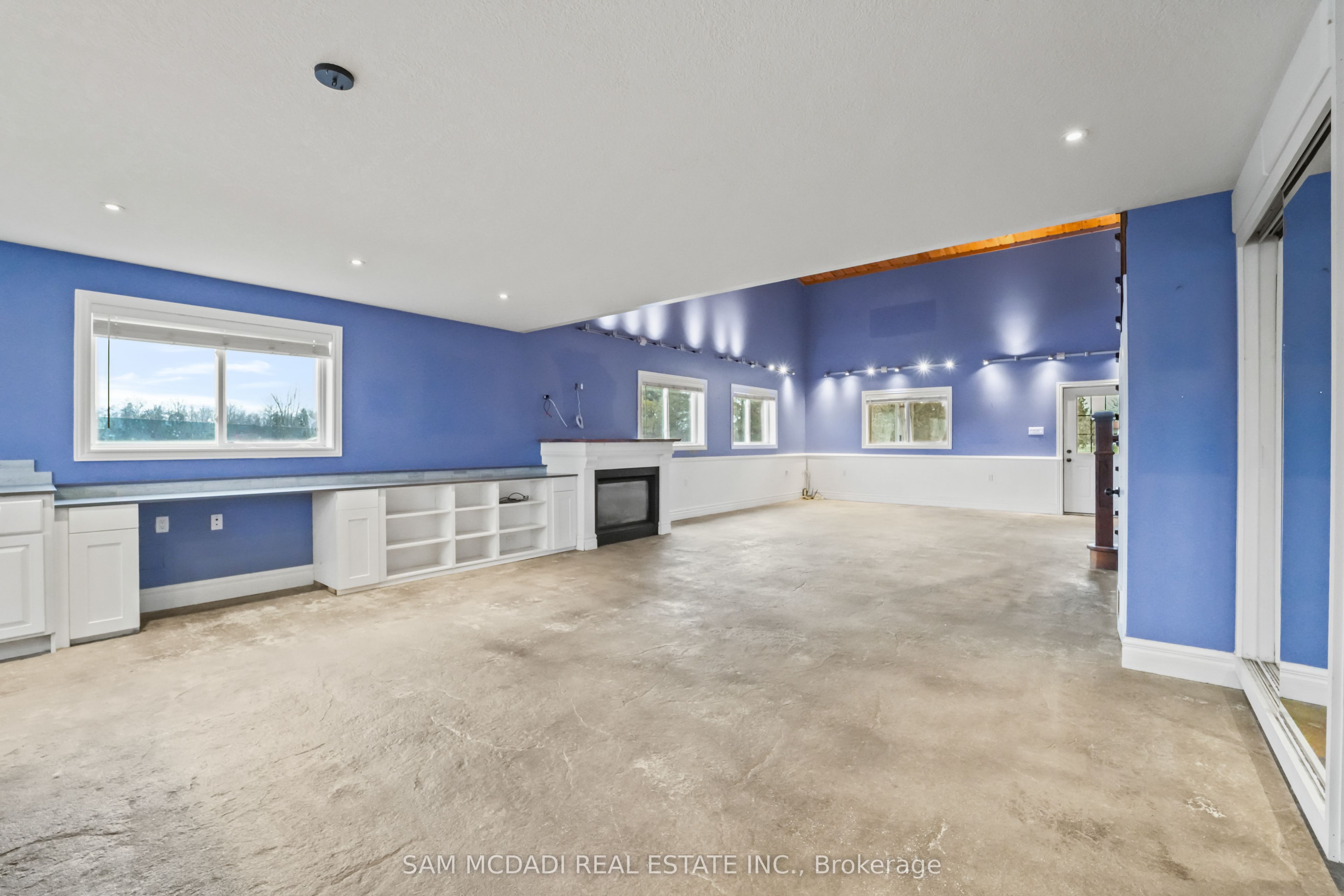 1291 Old Highway 8 Property Photo 25