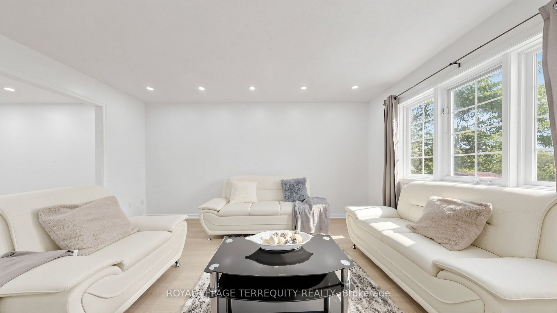 700 Champlain Boulevard 2 Property Photo 4