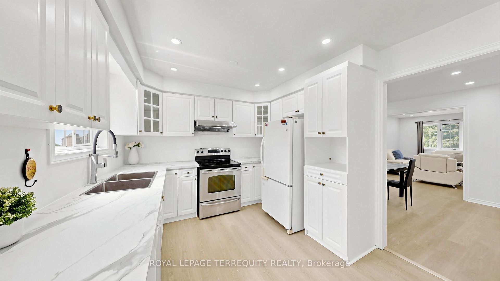 700 Champlain Boulevard 2 Property Photo 10