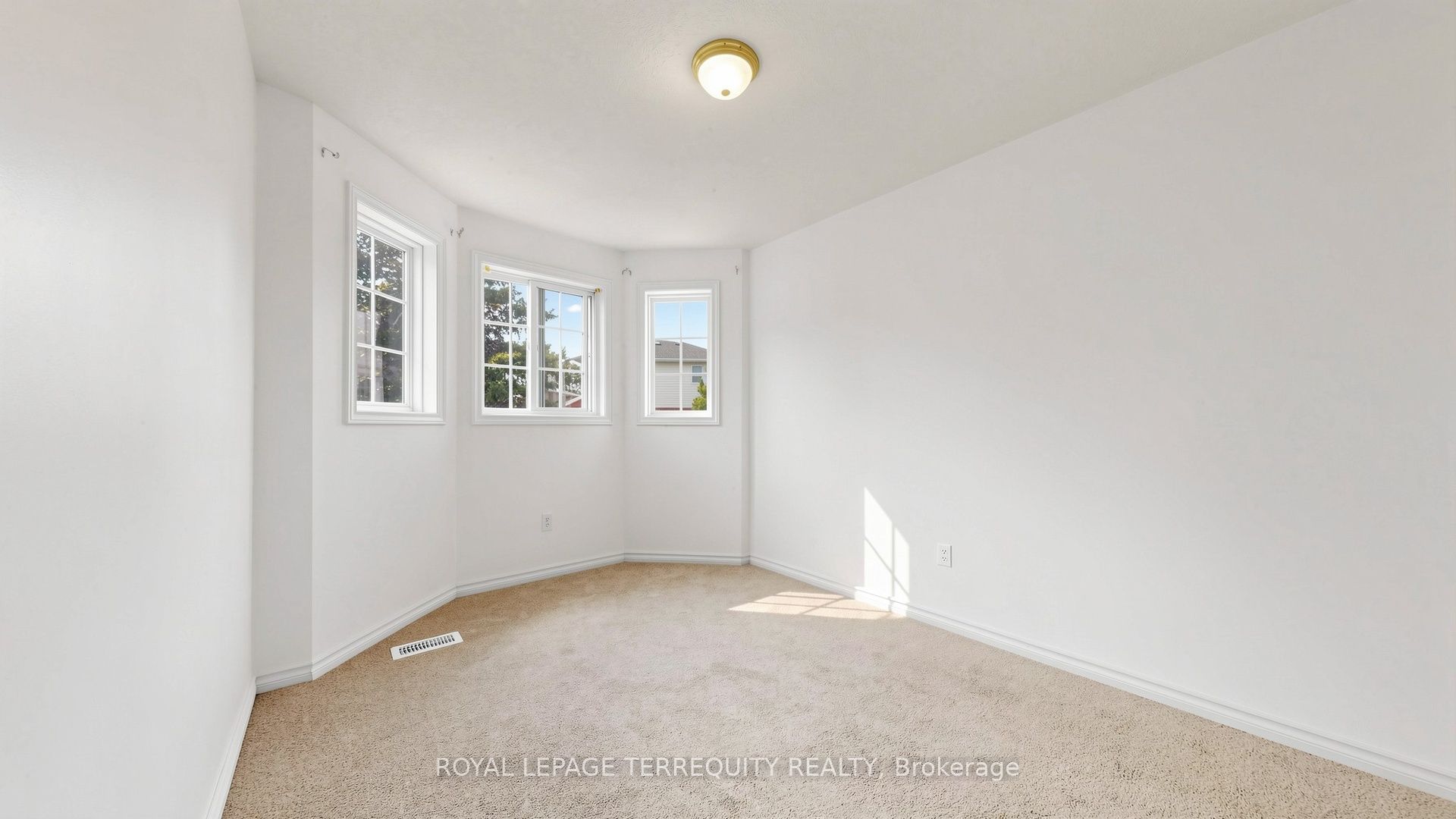 700 Champlain Boulevard 2 Property Photo 26