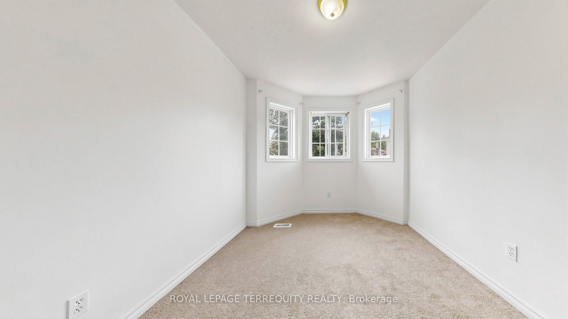 700 Champlain Boulevard 2 Property Photo 27