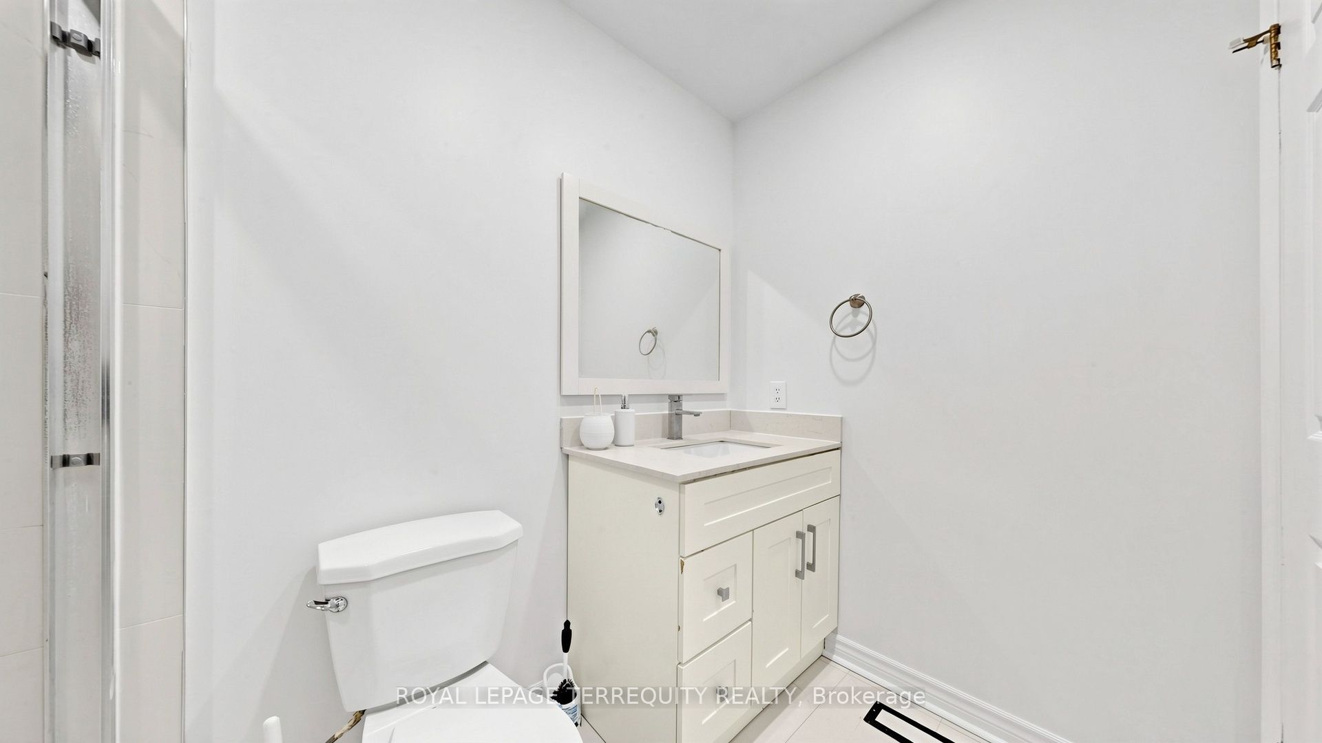 700 Champlain Boulevard 2 Property Photo 33