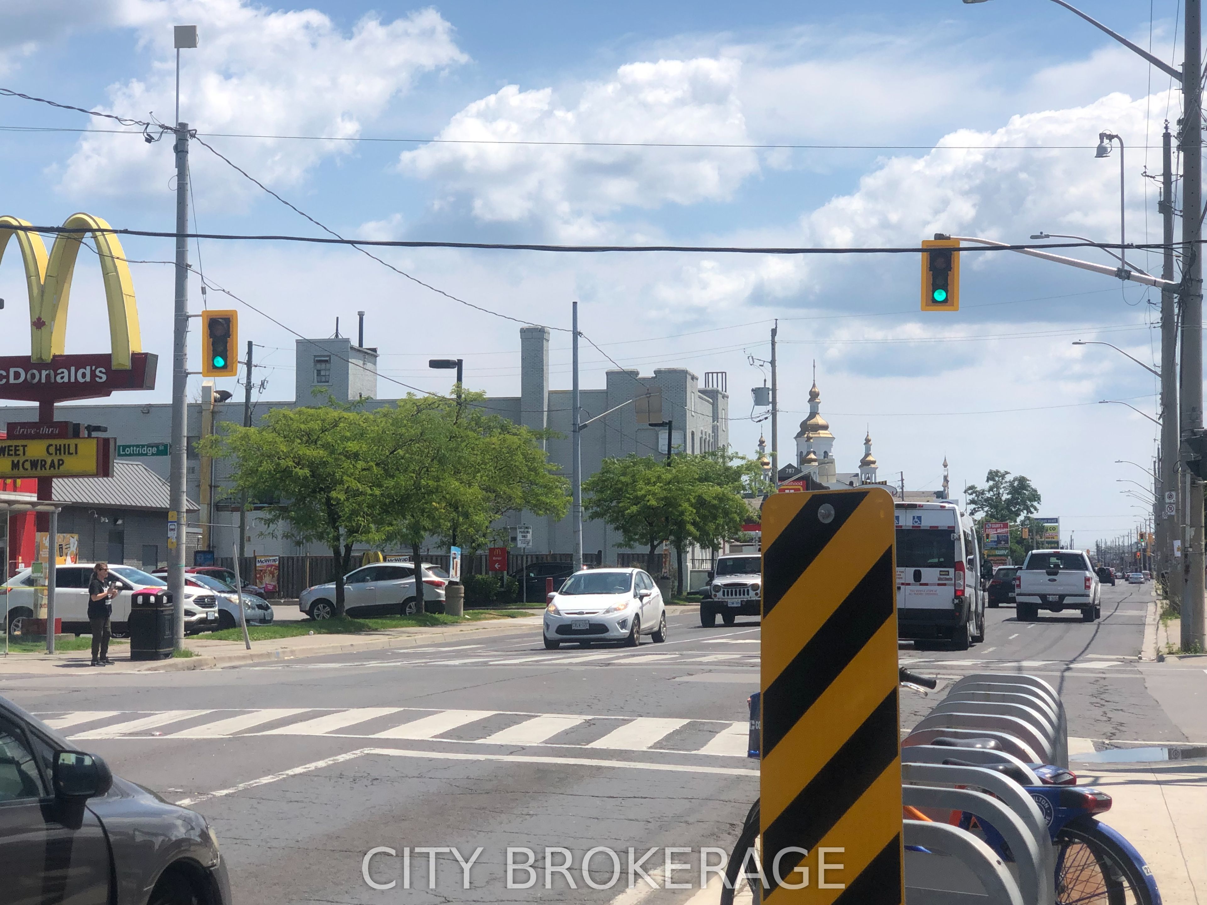 774 Barton Street E Property Photo 14