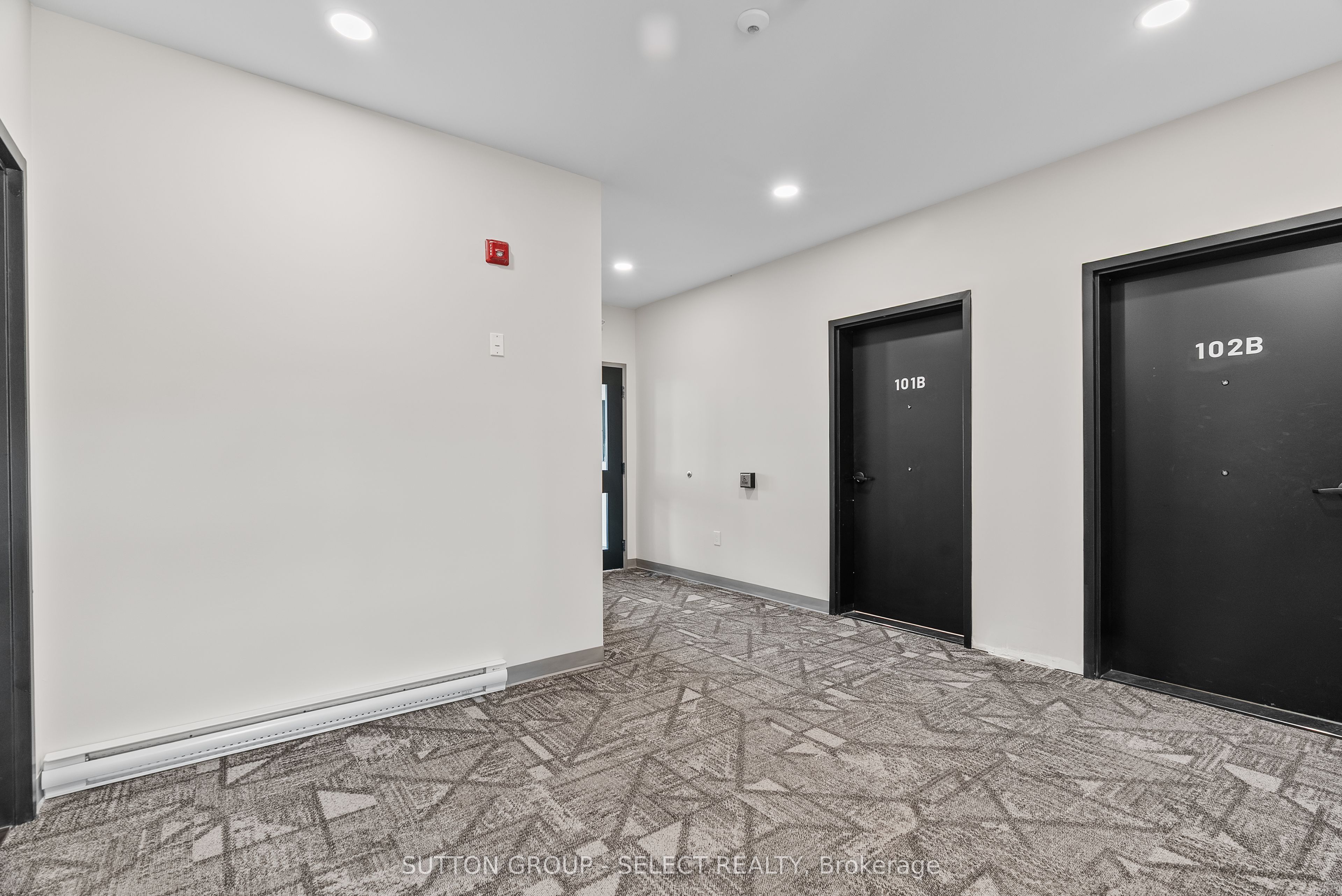 21 Moonlight Court 303b Property Photo 9