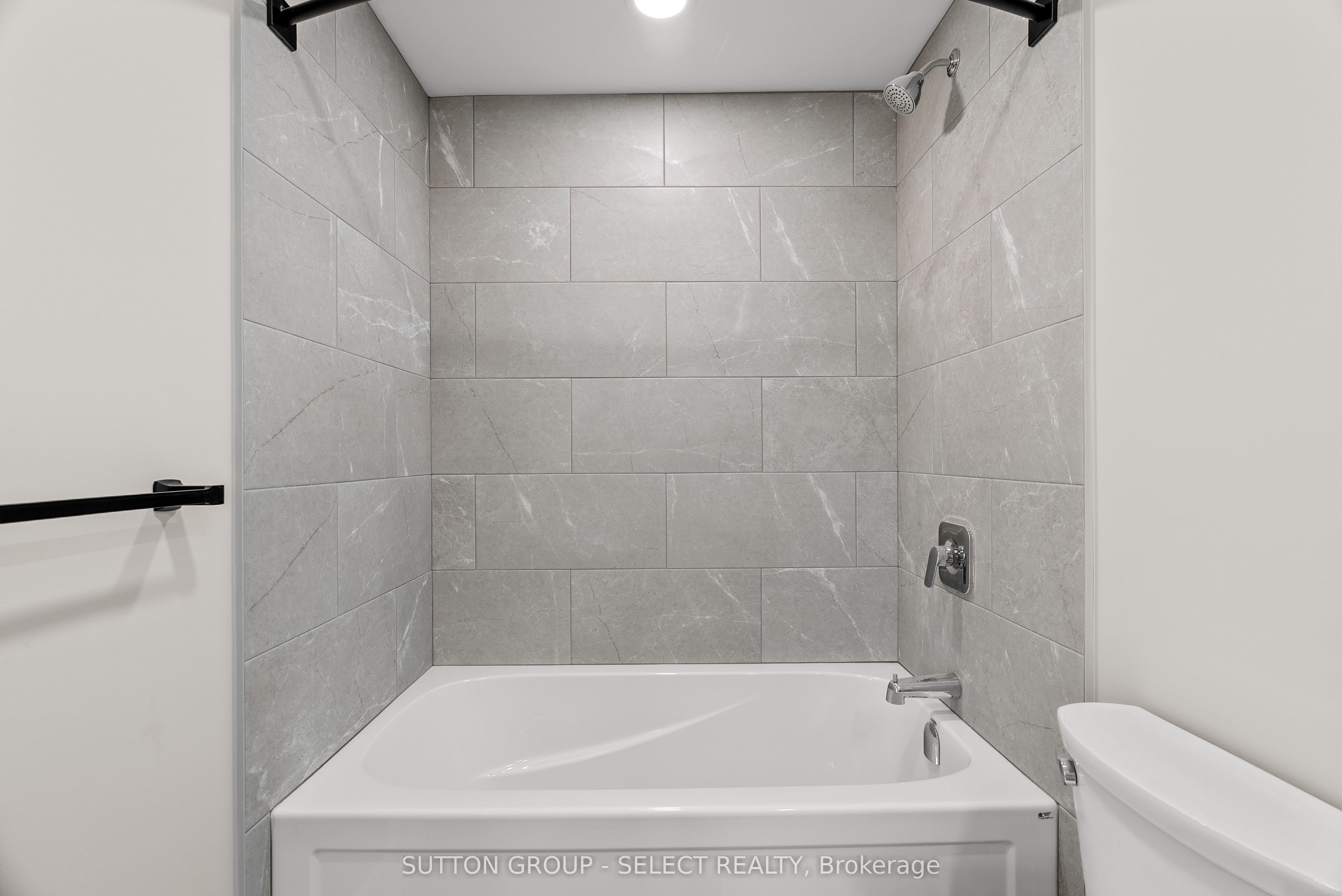 21 Moonlight Court 303b Property Photo 10