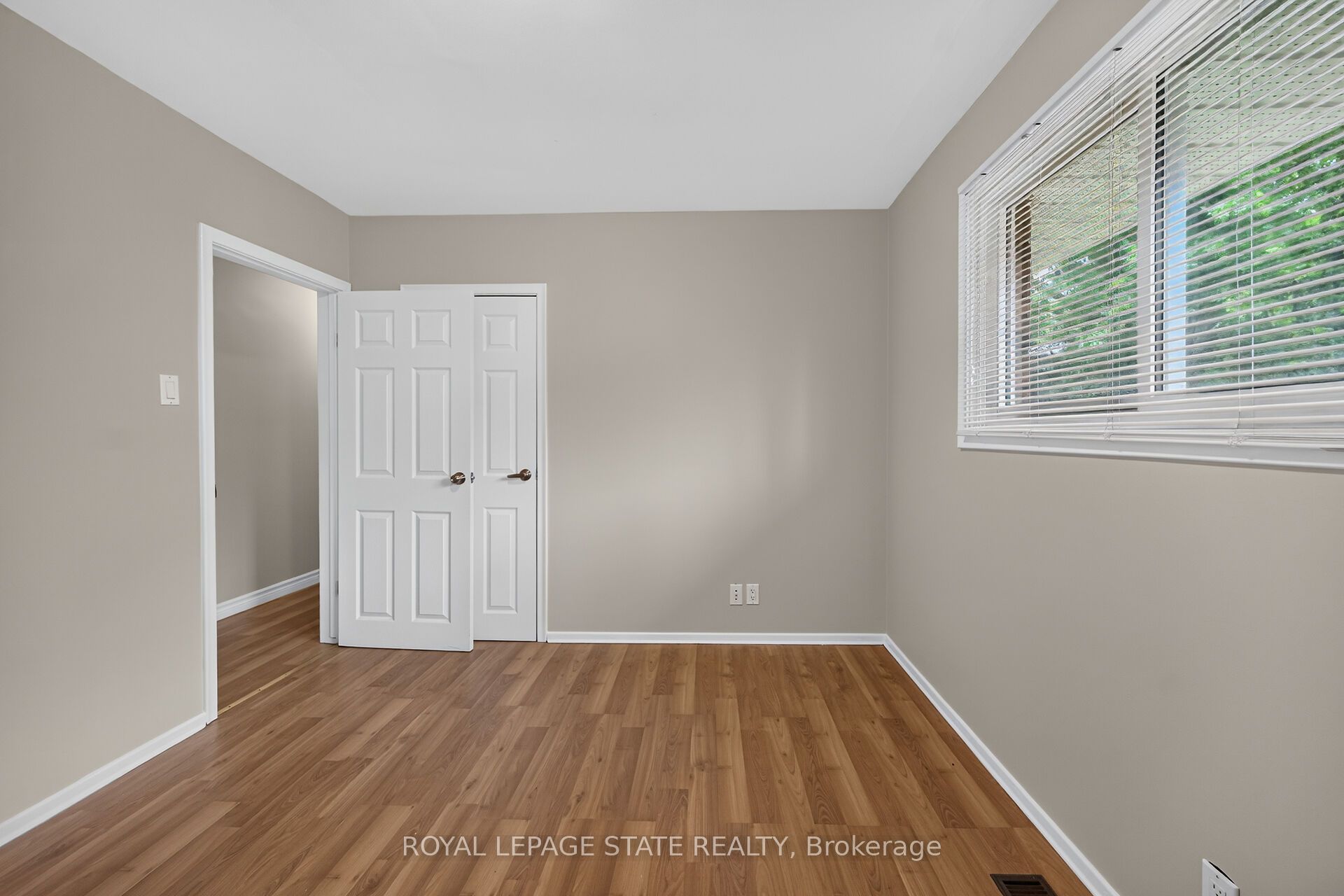 27 Ainslie Avenue Property Photo 22