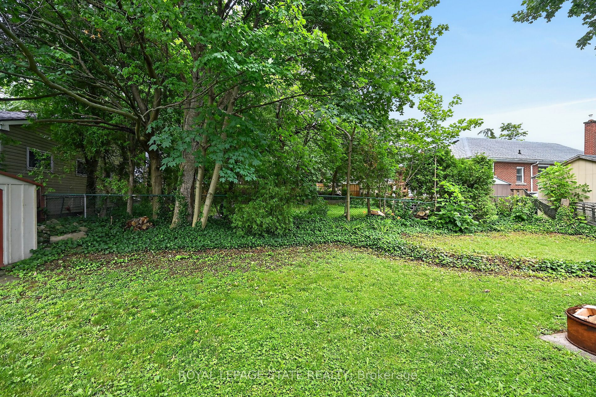 27 Ainslie Avenue Property Photo 46