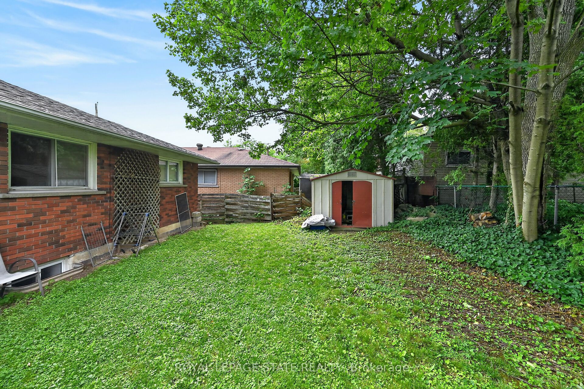 27 Ainslie Avenue Property Photo 47