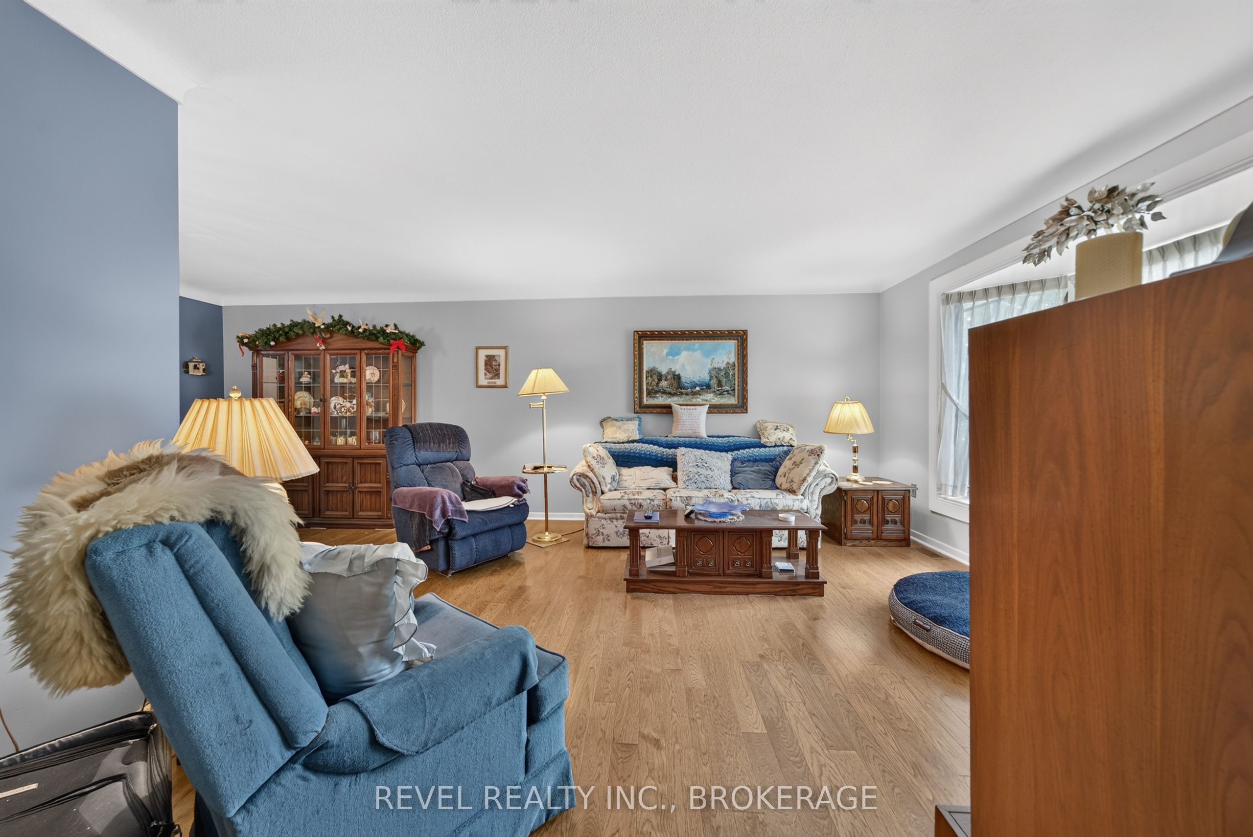 4453 Latimer Road Property Photo 6