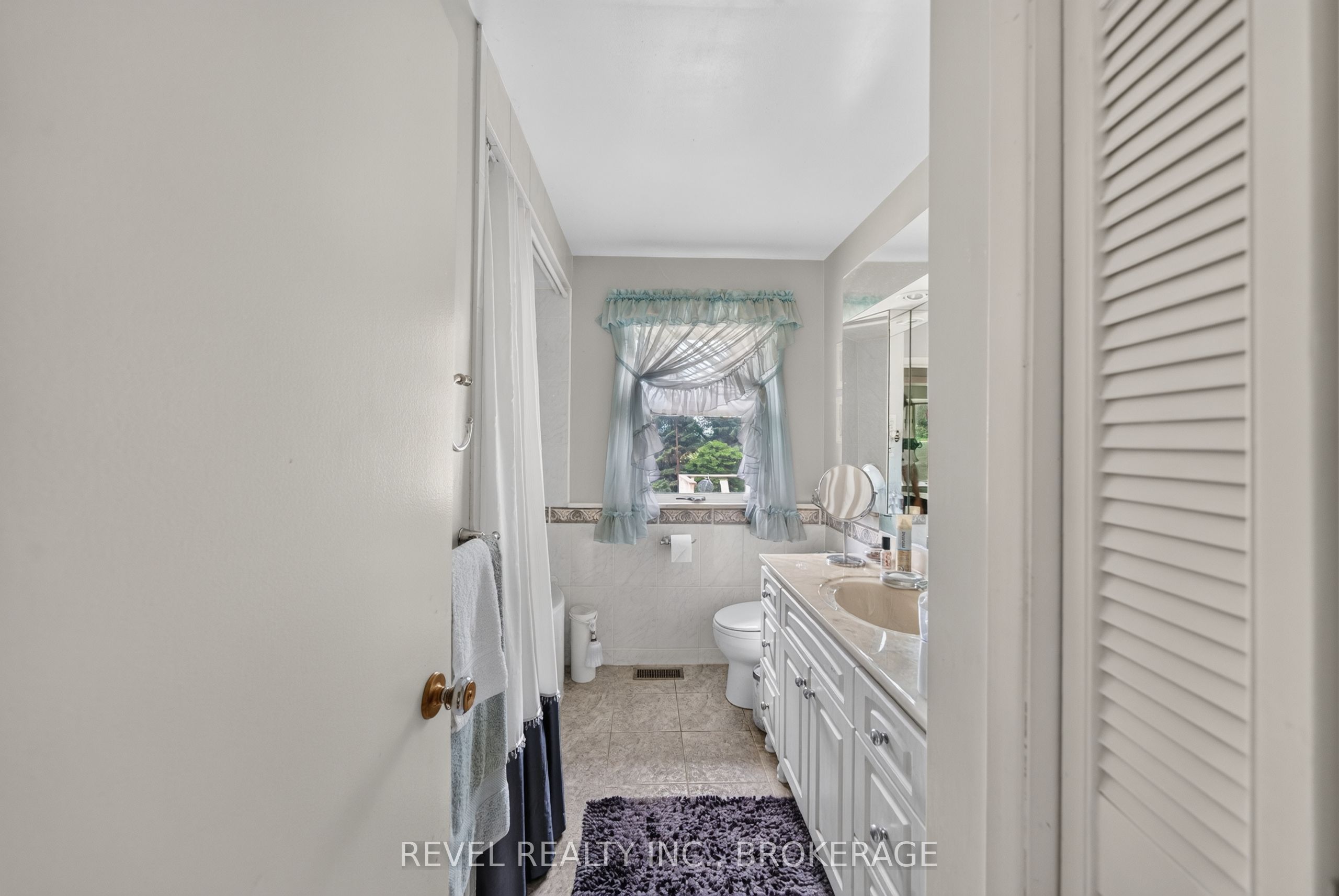 4453 Latimer Road Property Photo 27
